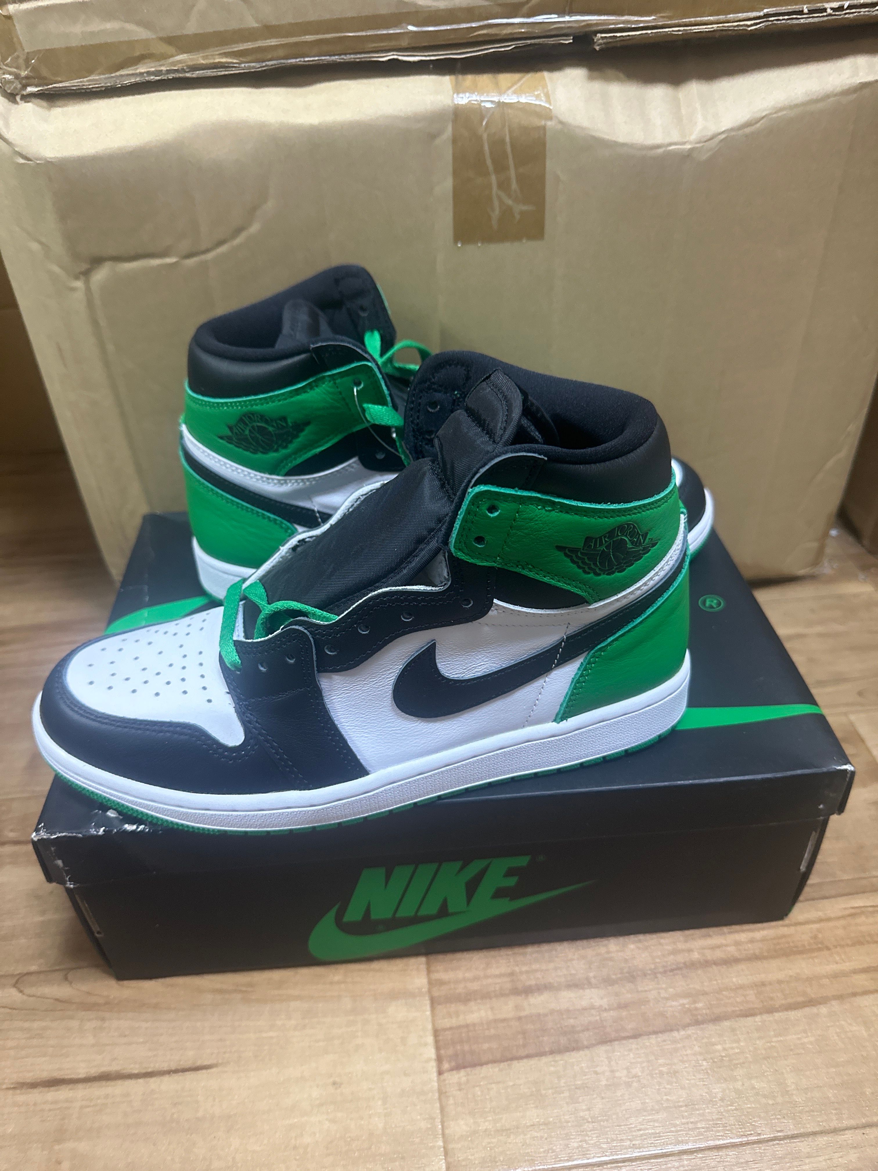 Nike Air Jordan 1 Retro High OG "Celtics/Black and Lucky Green" (2023)