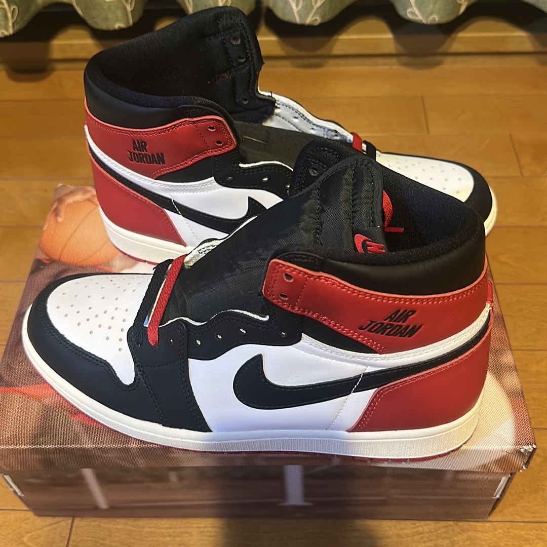 Nike Air Jordan 1 Retro High OG "Black Toe Reimagined"