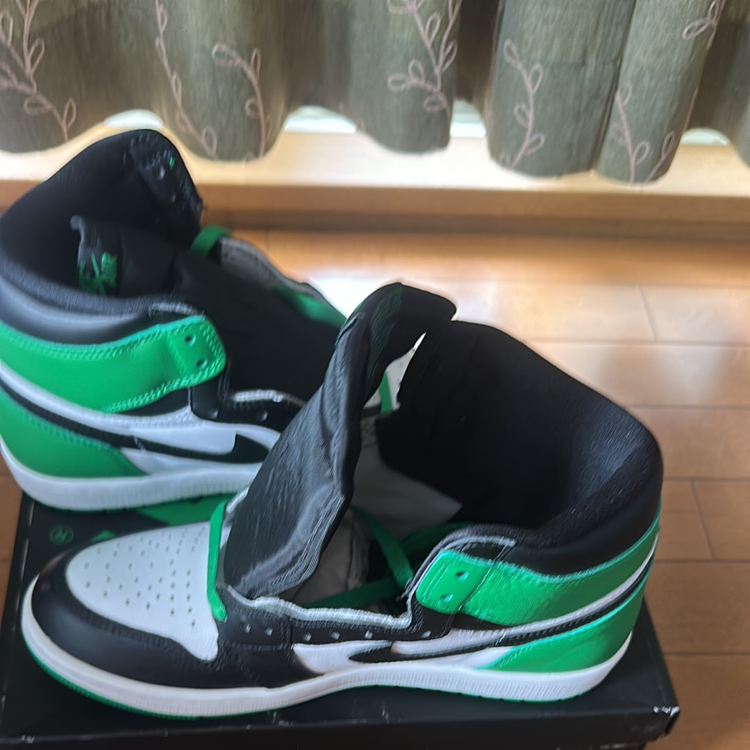 Nike Air Jordan 1 Retro High OG "Celtics/Black and Lucky Green" (2023)
