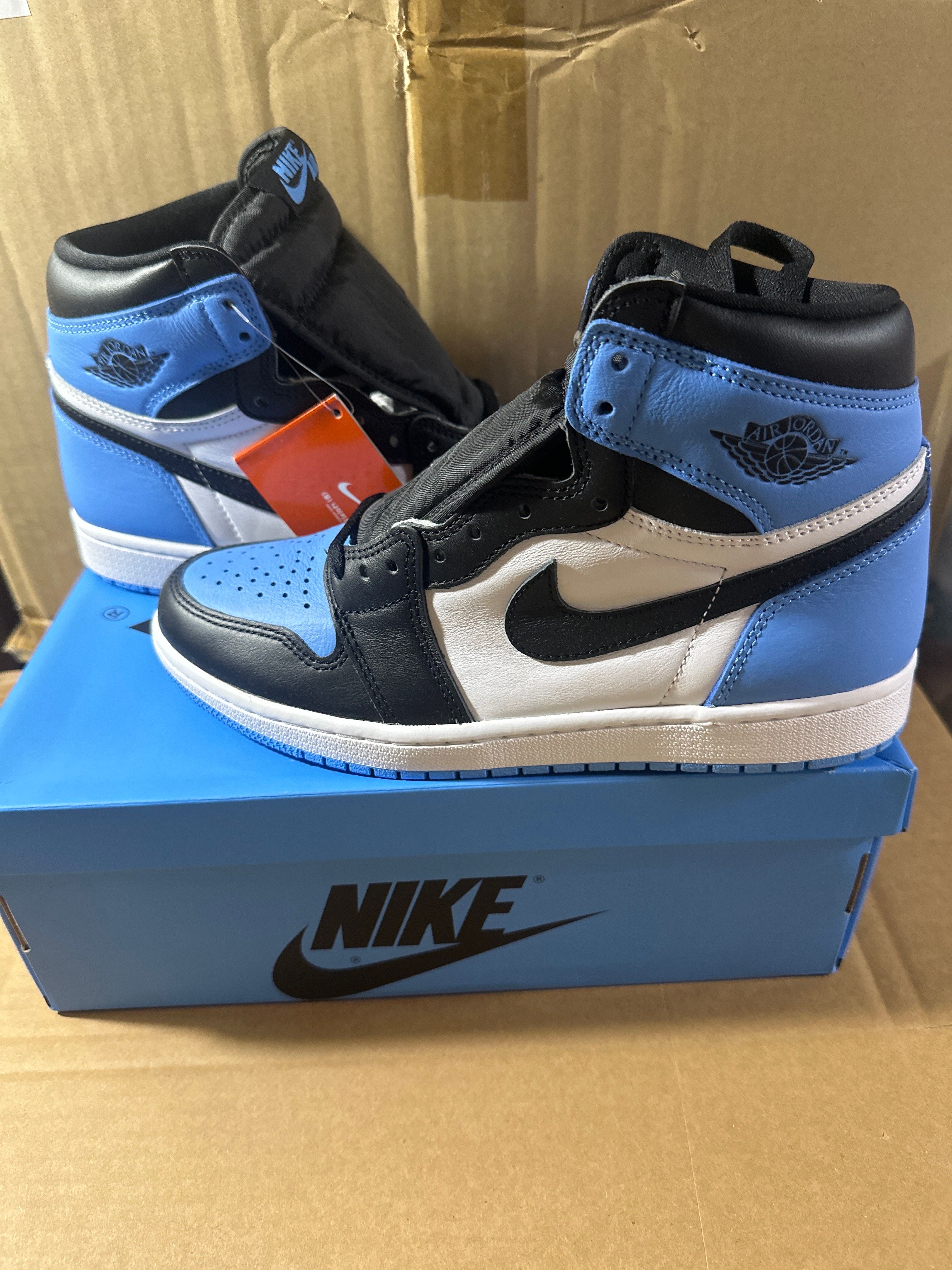 Nike Air Jordan 1 Retro High OG "University Blue/UNC Toe"