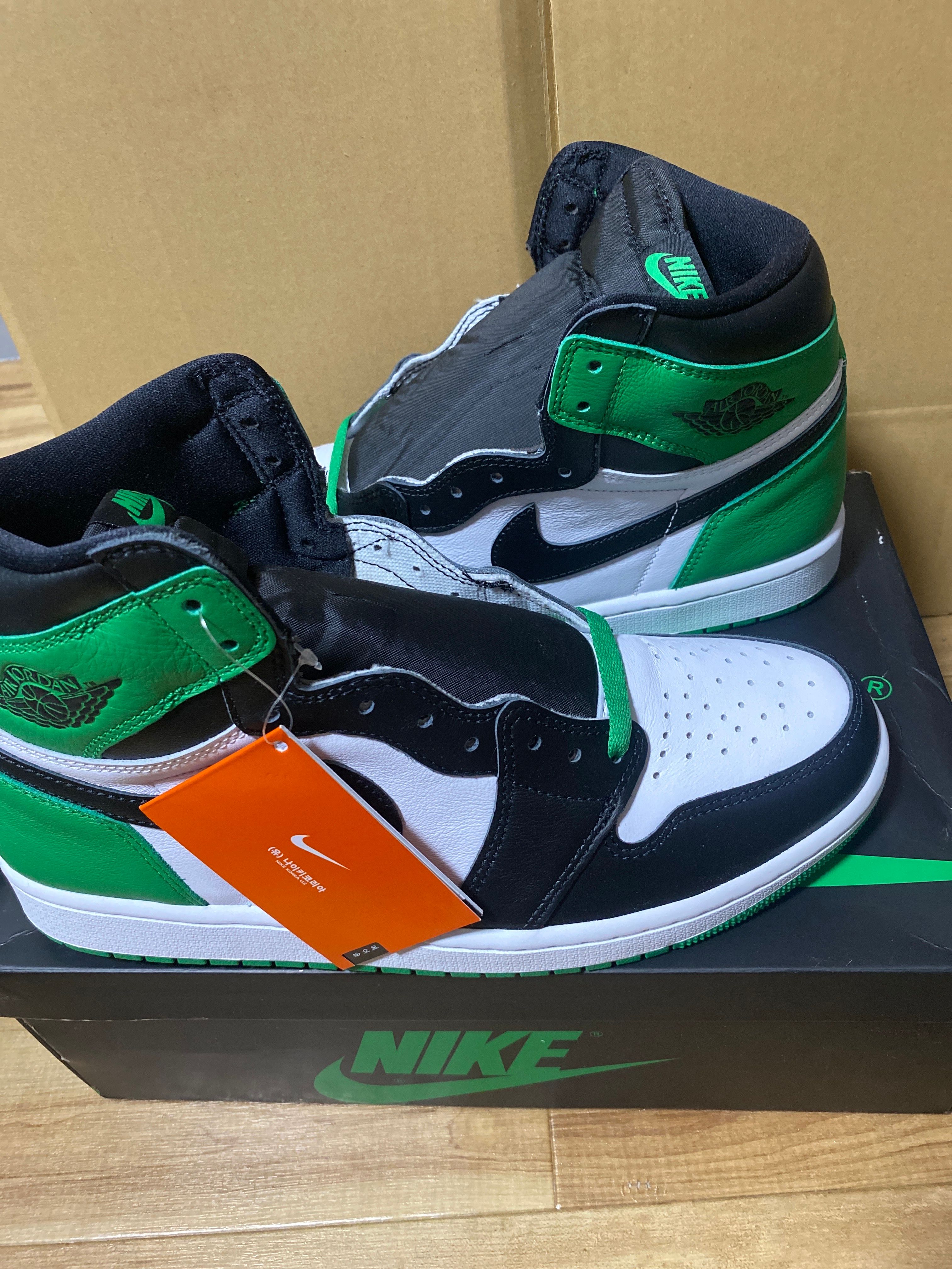 Nike Air Jordan 1 Retro High OG "Celtics/Black and Lucky Green" (2023)