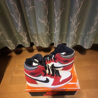 Nike Air Jordan 1 High OG "Lost & Found/Chicago"
