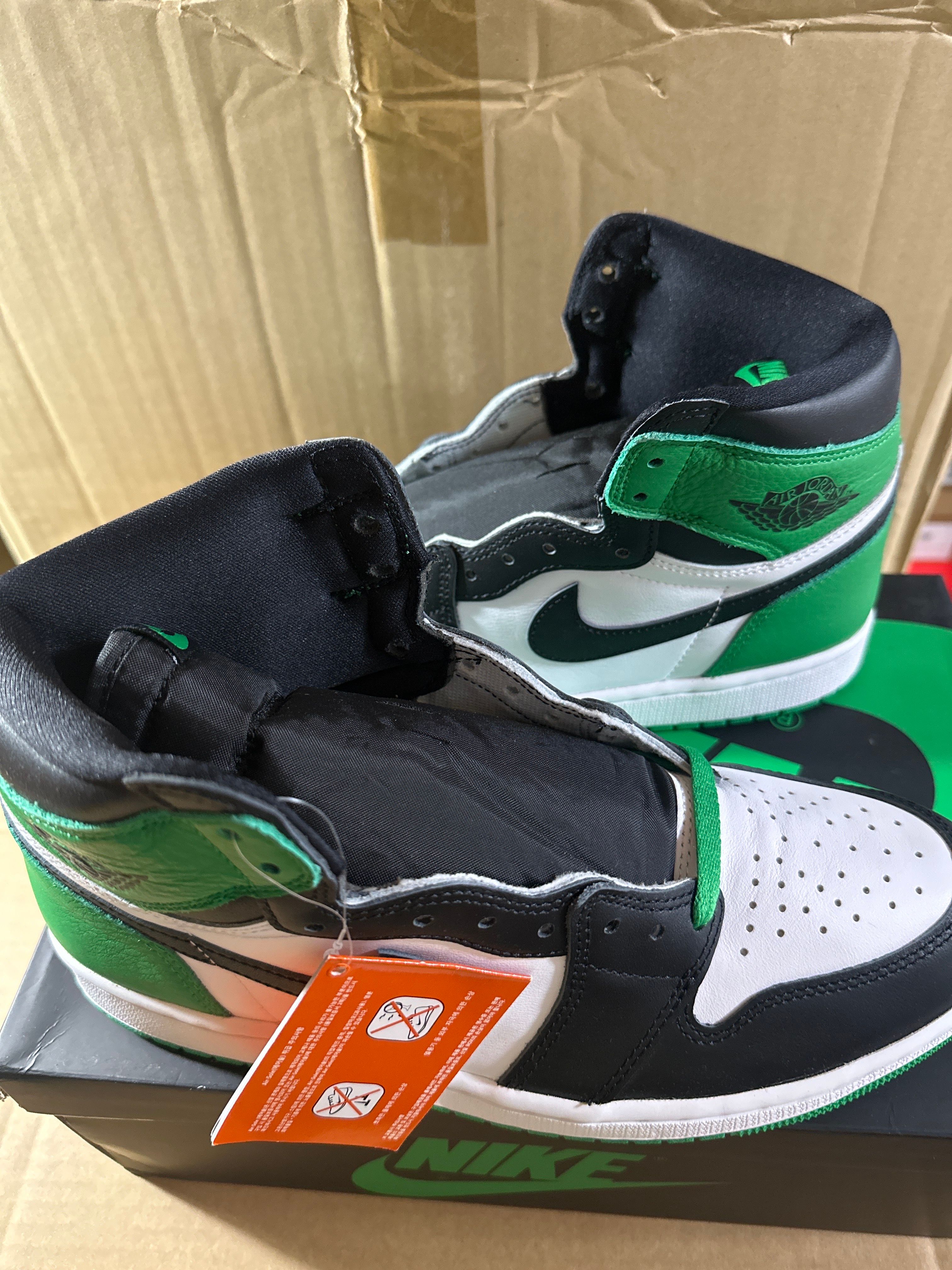 Nike Air Jordan 1 Retro High OG "Celtics/Black and Lucky Green" (2023)