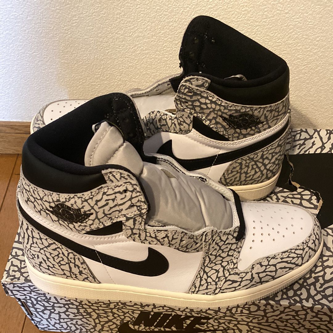 Nike Air Jordan 1 High OGホワイトセメント、Safari Nike Air Jordan 1 High OG 