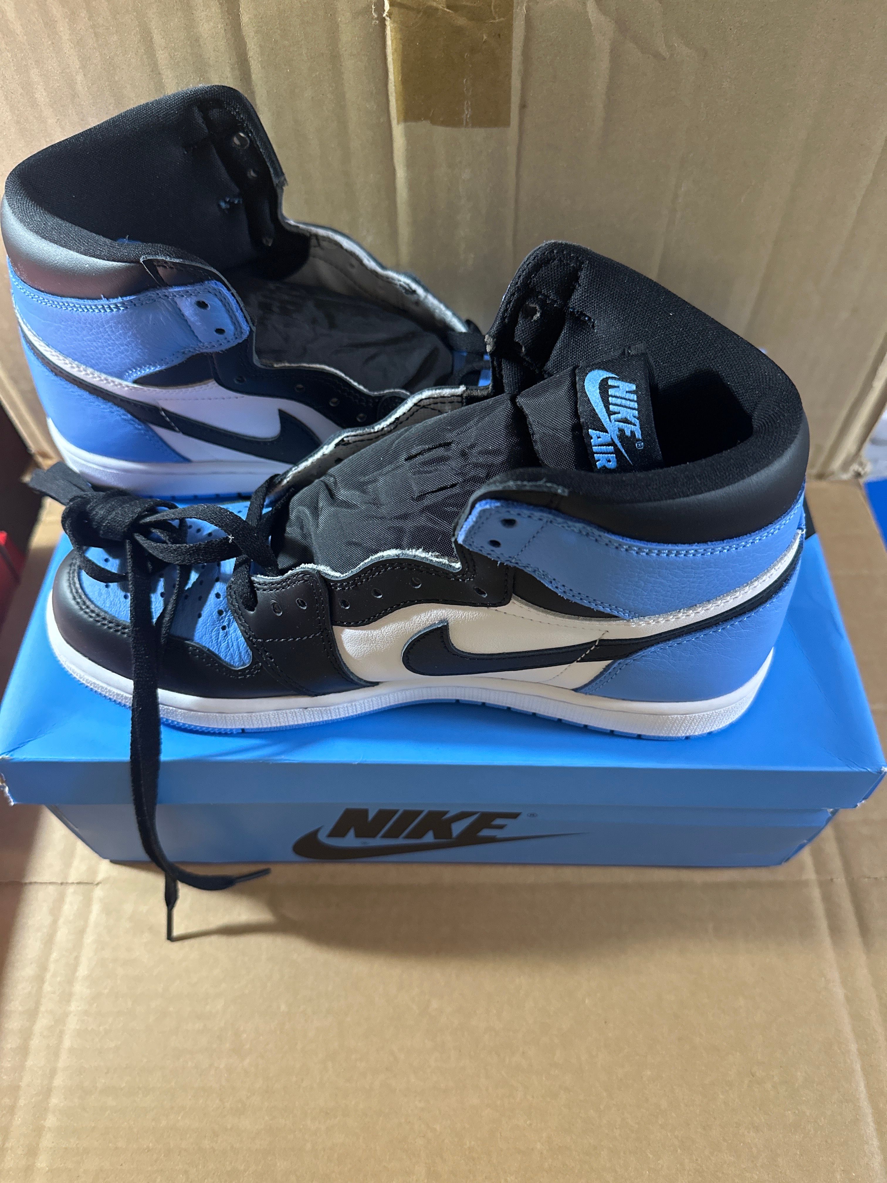 Nike Air Jordan 1 Retro High OG "University Blue/UNC Toe"