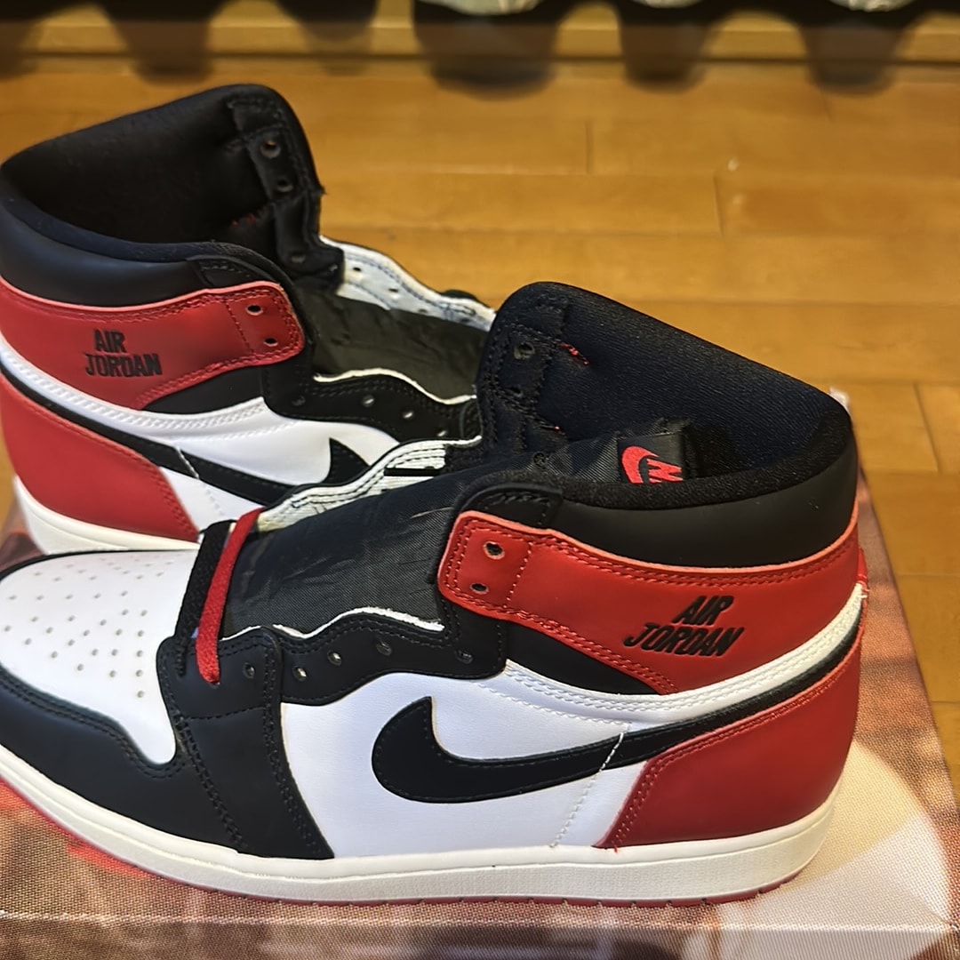 Nike Air Jordan 1 Retro High OG "Black Toe Reimagined"