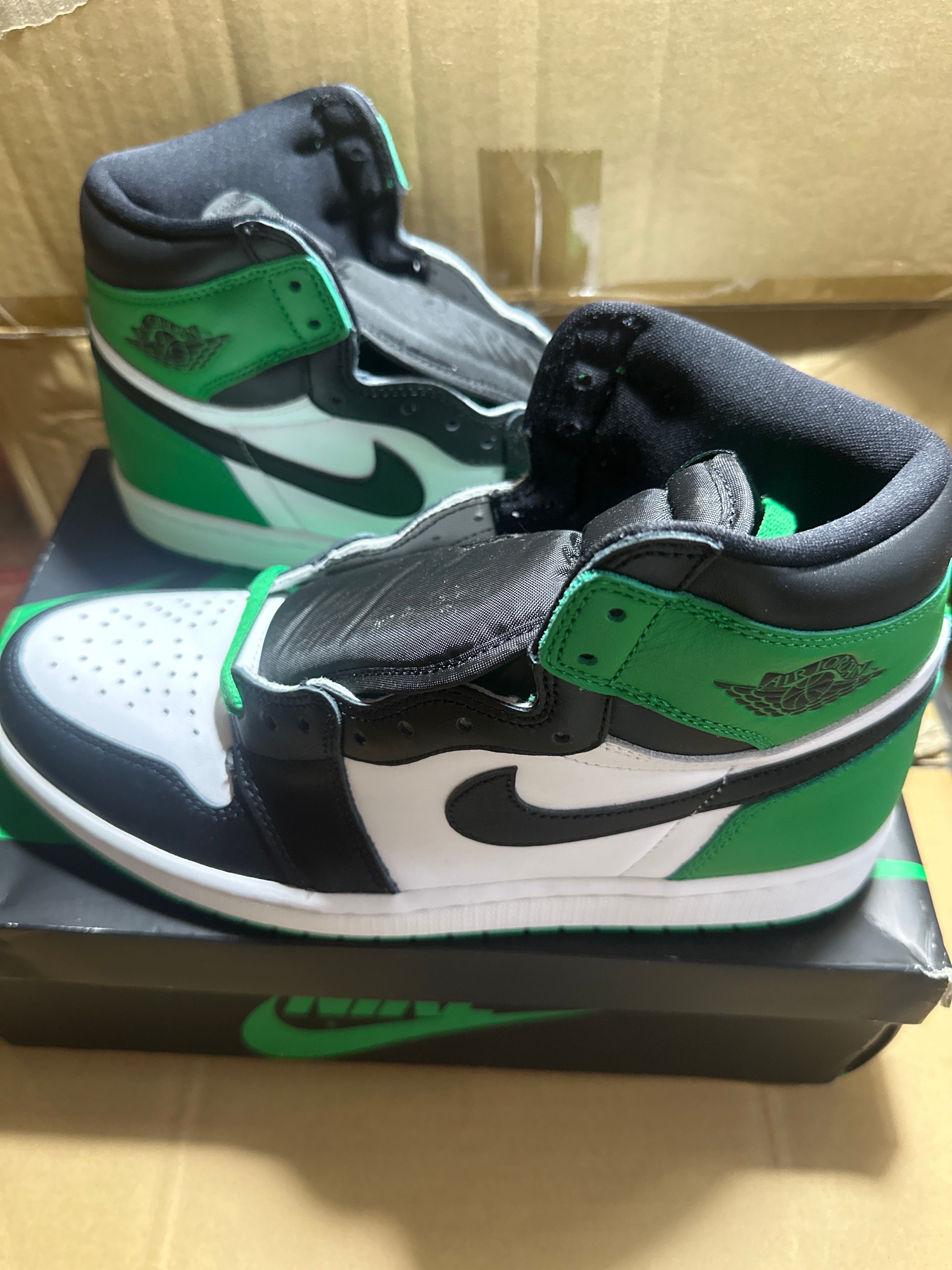 Nike Air Jordan 1 Retro High OG "Celtics/Black and Lucky Green" (2023)