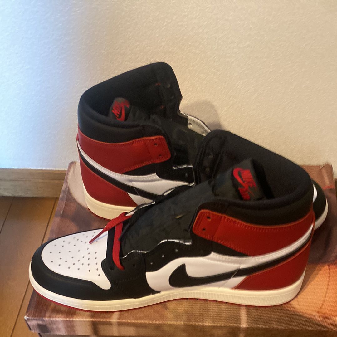 Nike Air Jordan 1 Retro High OG "Black Toe Reimagined"
