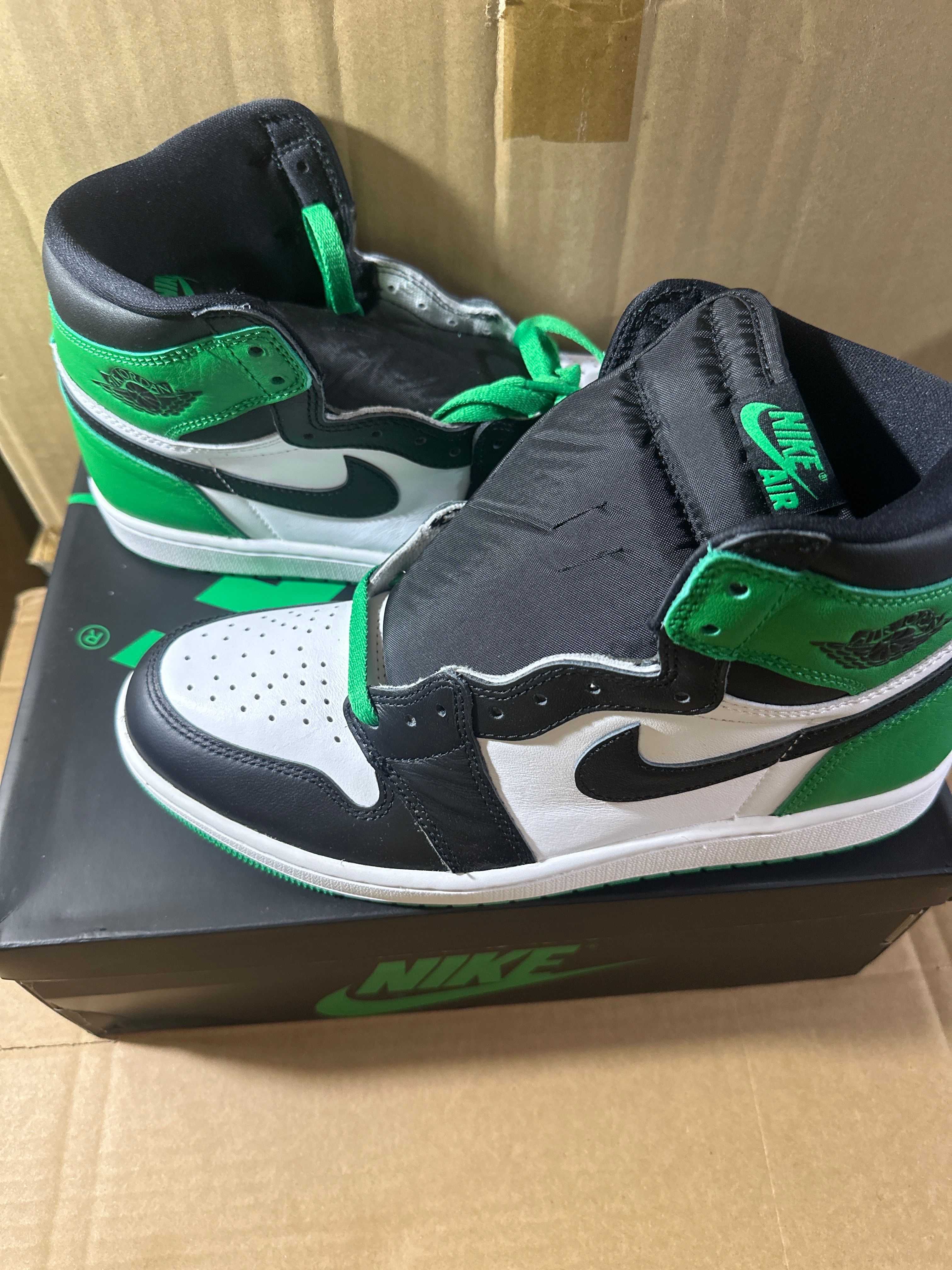 Nike Air Jordan 1 Retro High OG "Celtics/Black and Lucky Green" (2023)