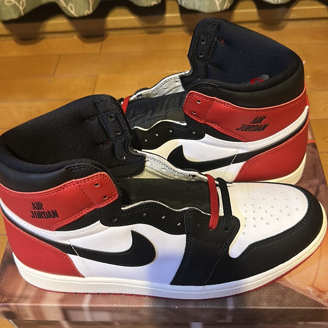 Nike Air Jordan 1 Retro High OG "Black Toe Reimagined"