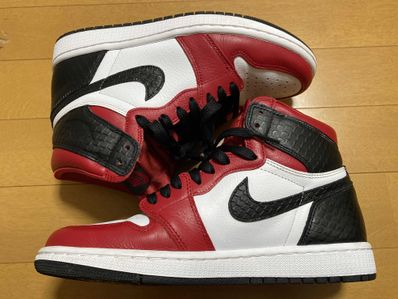Nike Women's Air Jordan 1 High OG "Satin Red"