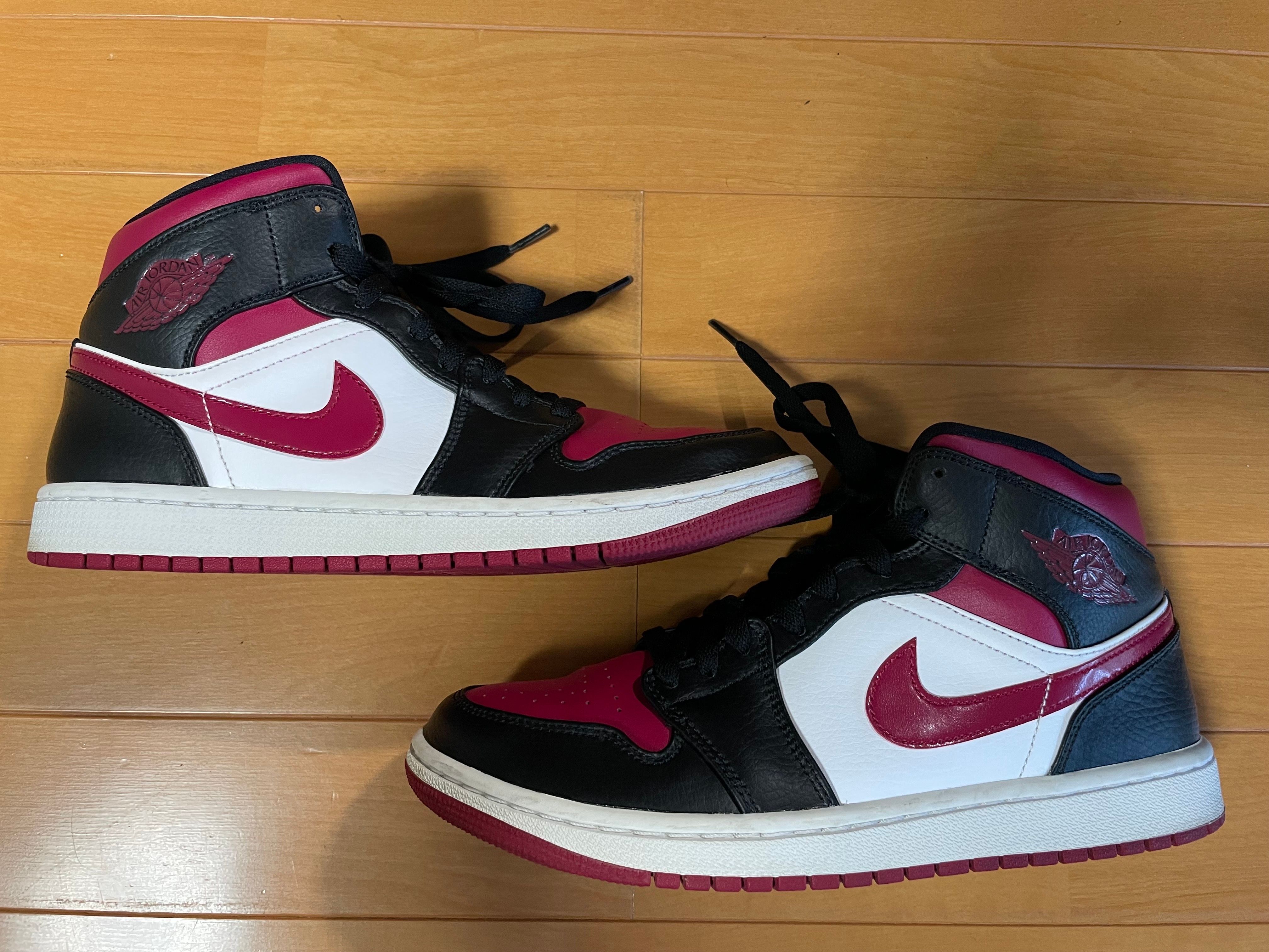 NIKE AIR JORDAN 1 MID "BLACK/RED/WHITE"