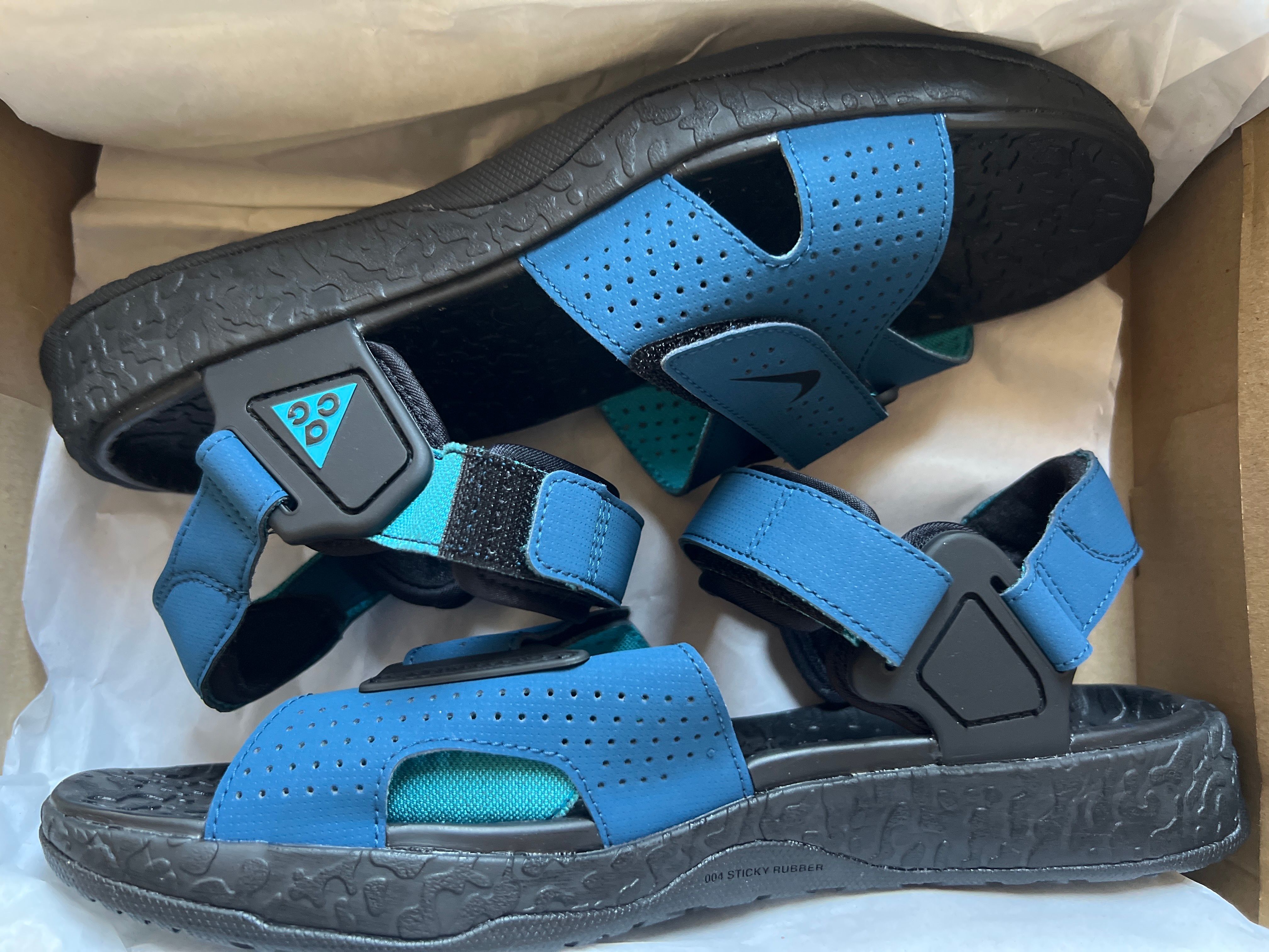 NIKE ACG AIR DESCHUTZ "BLACK/BLUE"