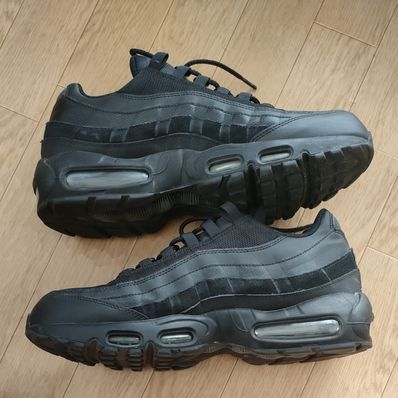 Nike Air Max 95 Essential "Black/Dark Grey/Black"