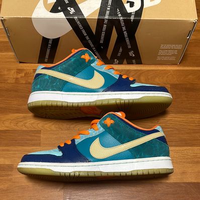 Nike Dunk SB Low "Mia Skate Shop"