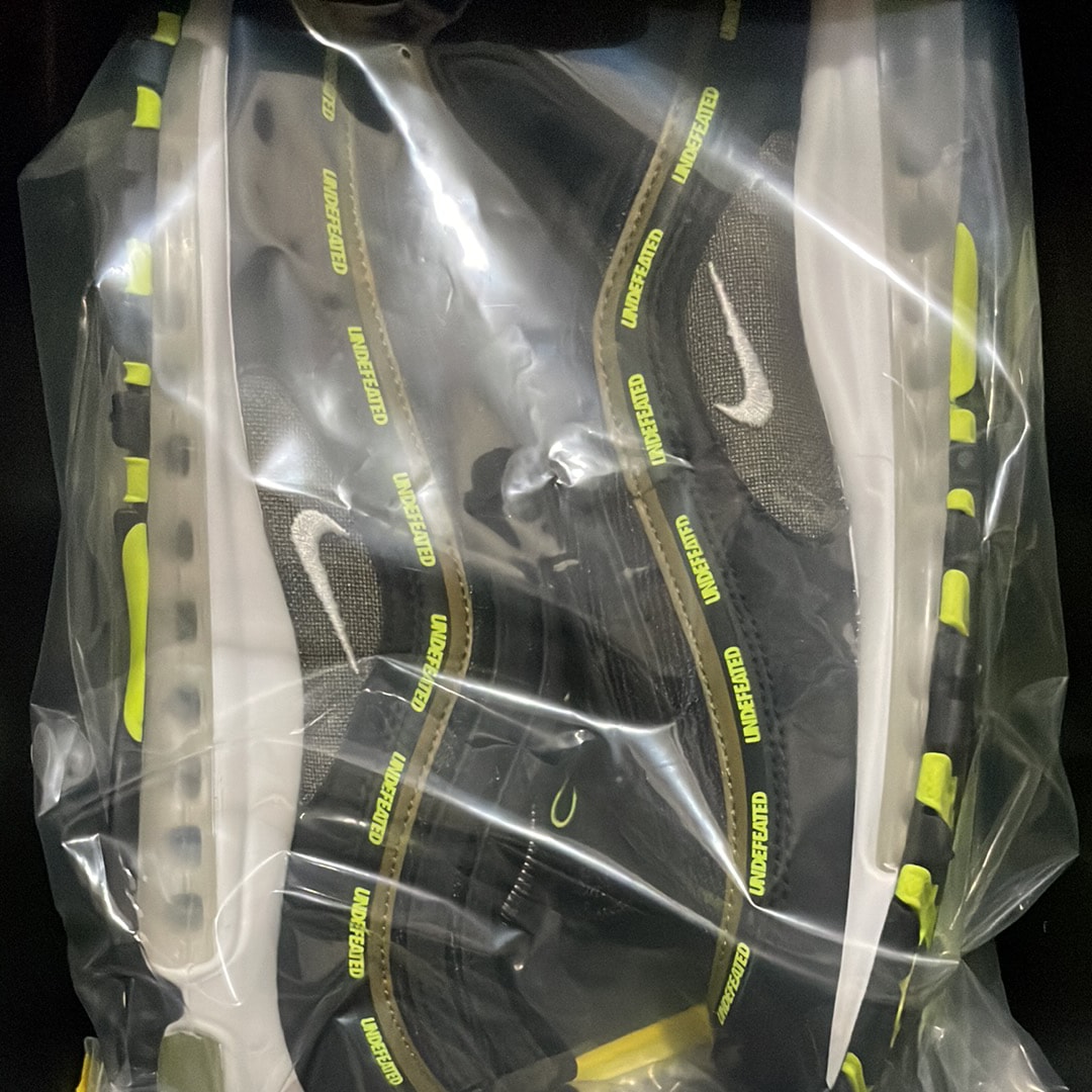 UNDEFEATED × Nike Air Max 97 "Black"
