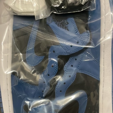 Nike Air Jordan 1 Retro High OG "Dark Marina Blue"