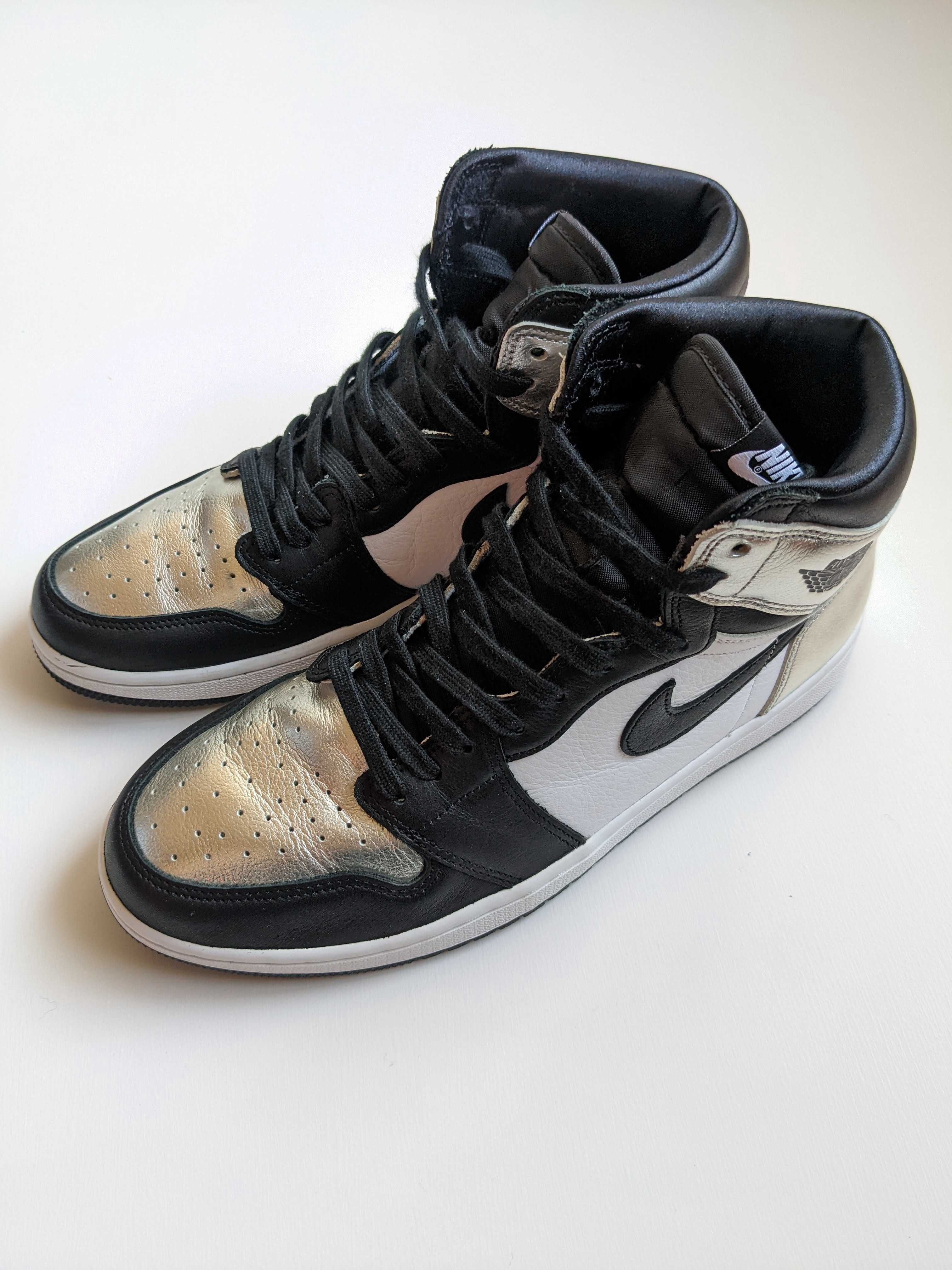 Nike Women's Air Jordan 1 Retro High OG "Silver Toe"