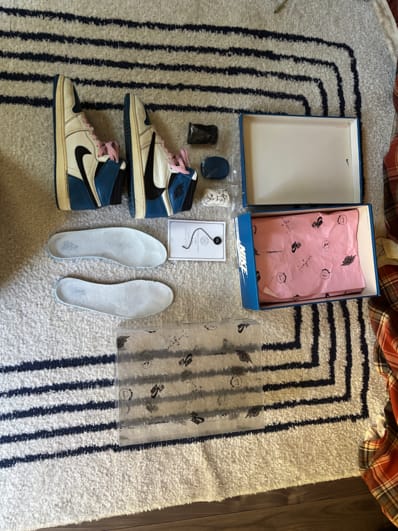 Travis Scott × fragment design × Nike Air Jordan 1 Retro High OG SP "Military Blue"