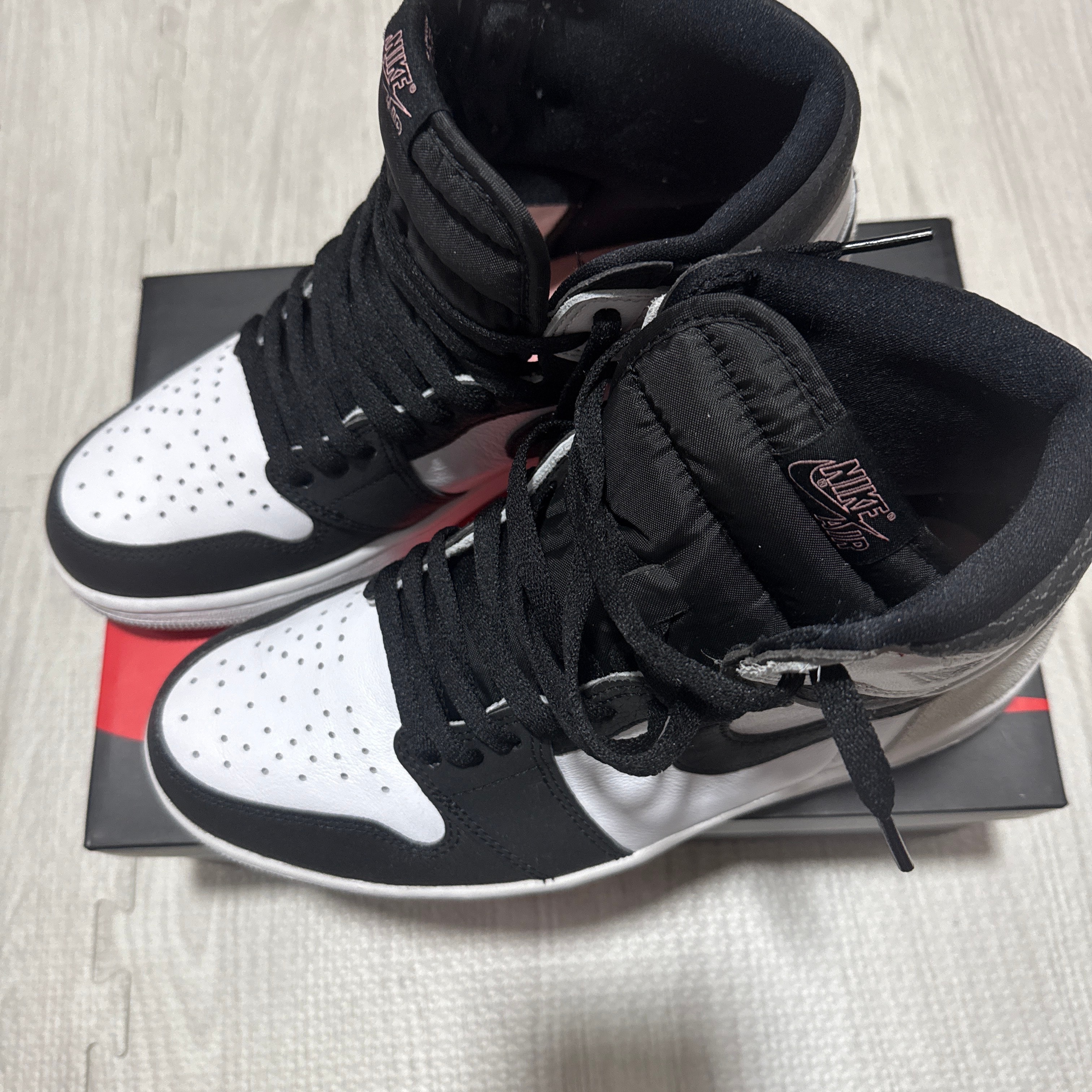 Nike Air Jordan 1 High OG "Bleached Coral"