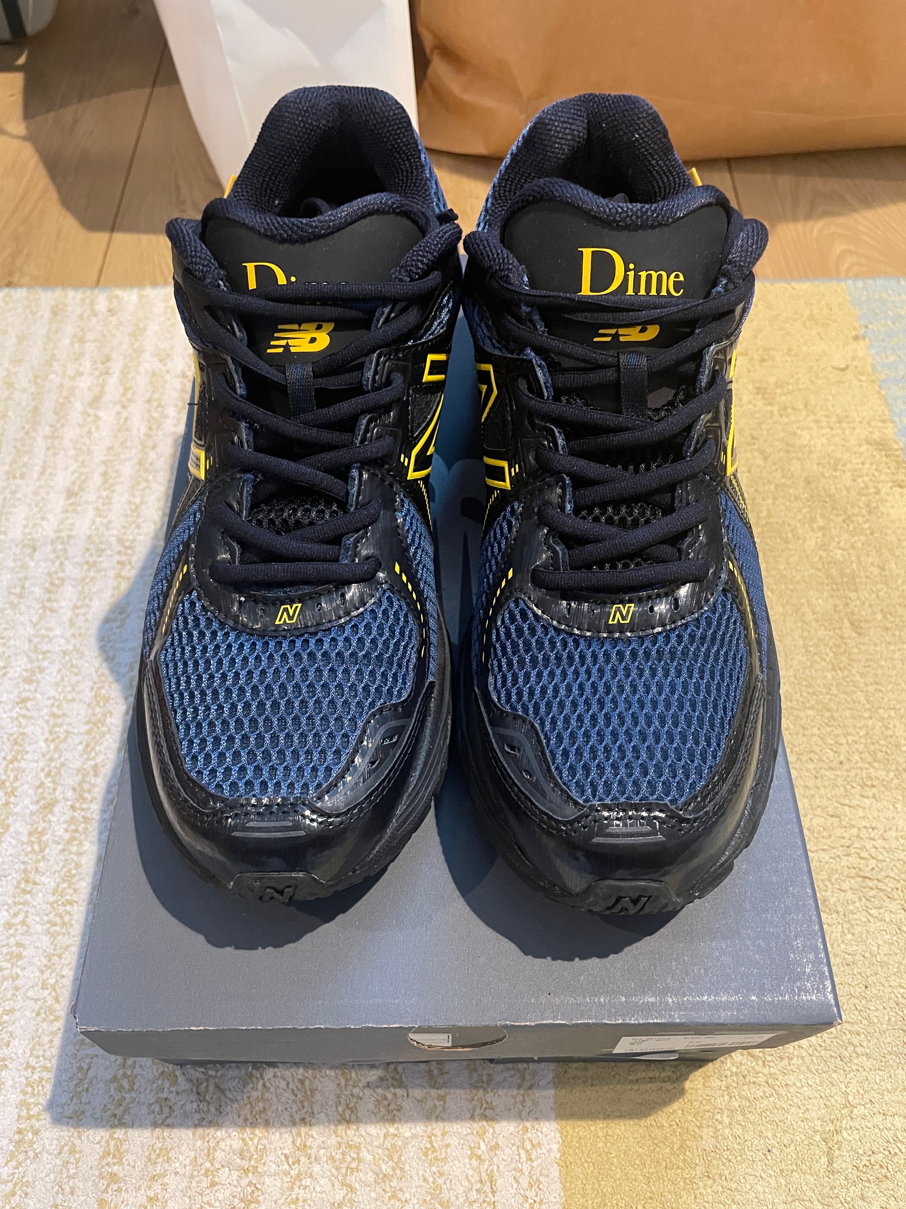 New Balance 860V2 "Dime Black"