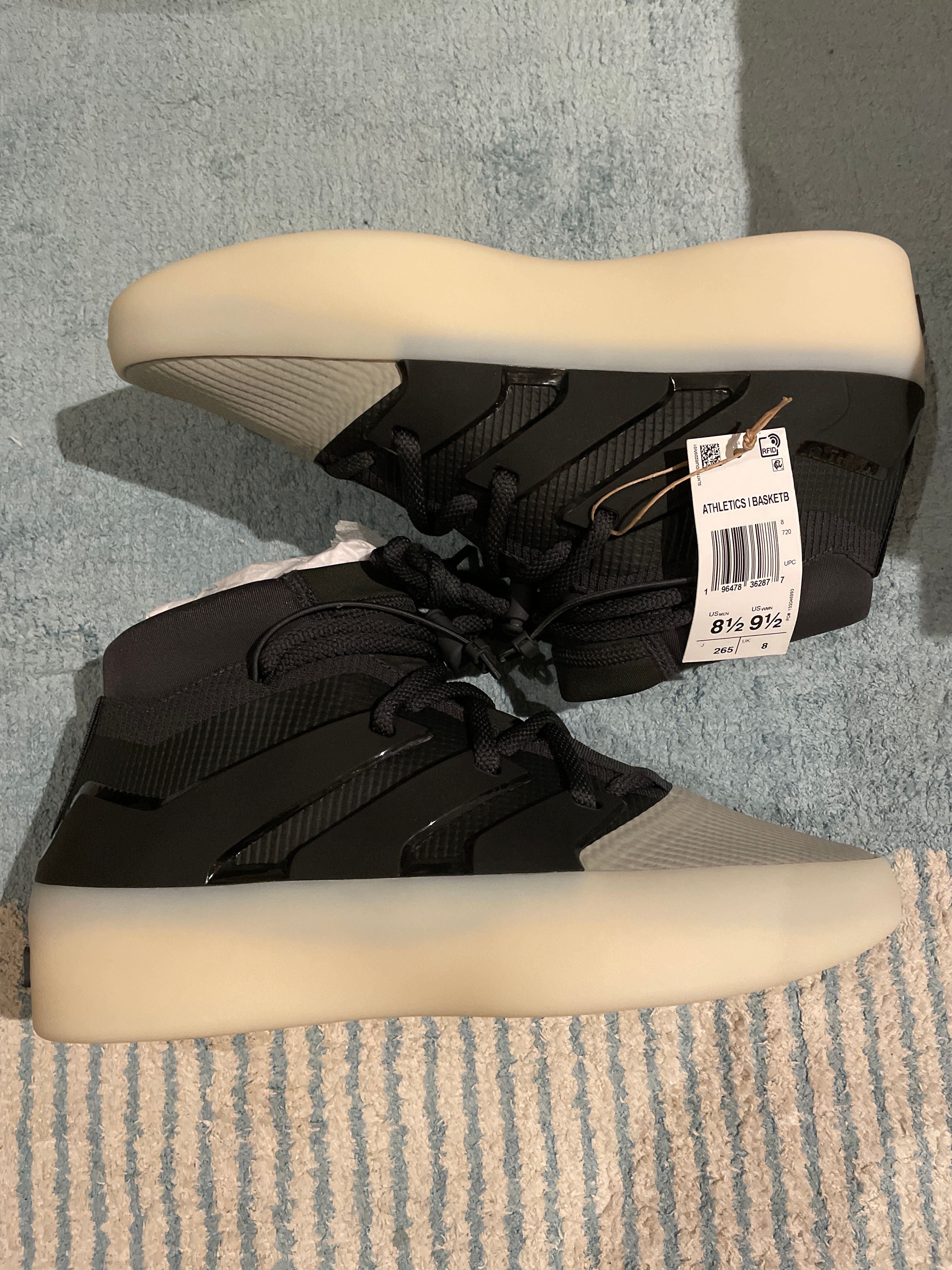adidas FEAR OF GOD ATHLETICS 1 Basketball "Carbon/Sesame"