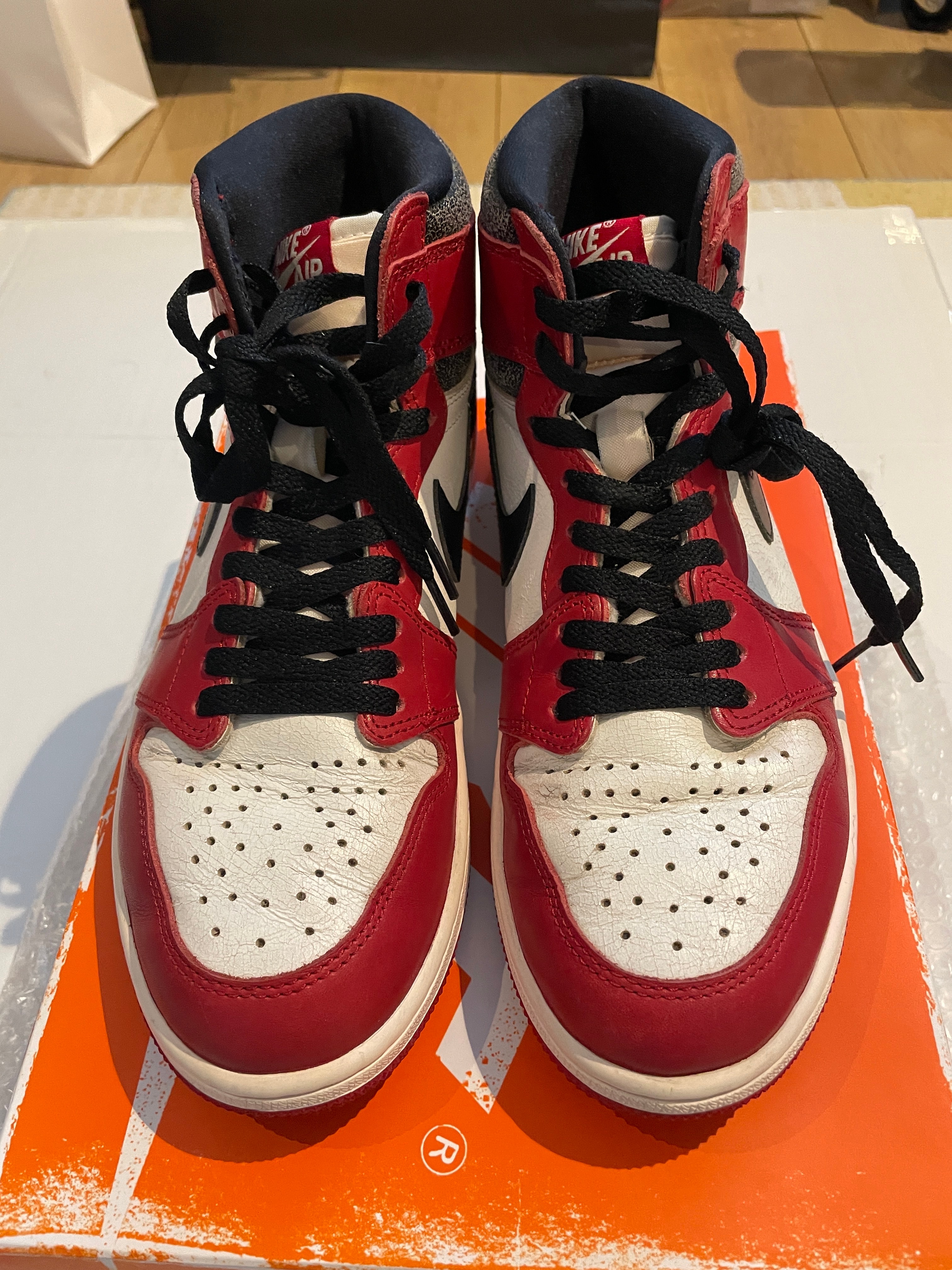 Nike Air Jordan 1 High OG "Lost & Found/Chicago"