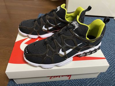 Stussy x Nike Air Zoom Kukini "Black/White/Bright Cactus"