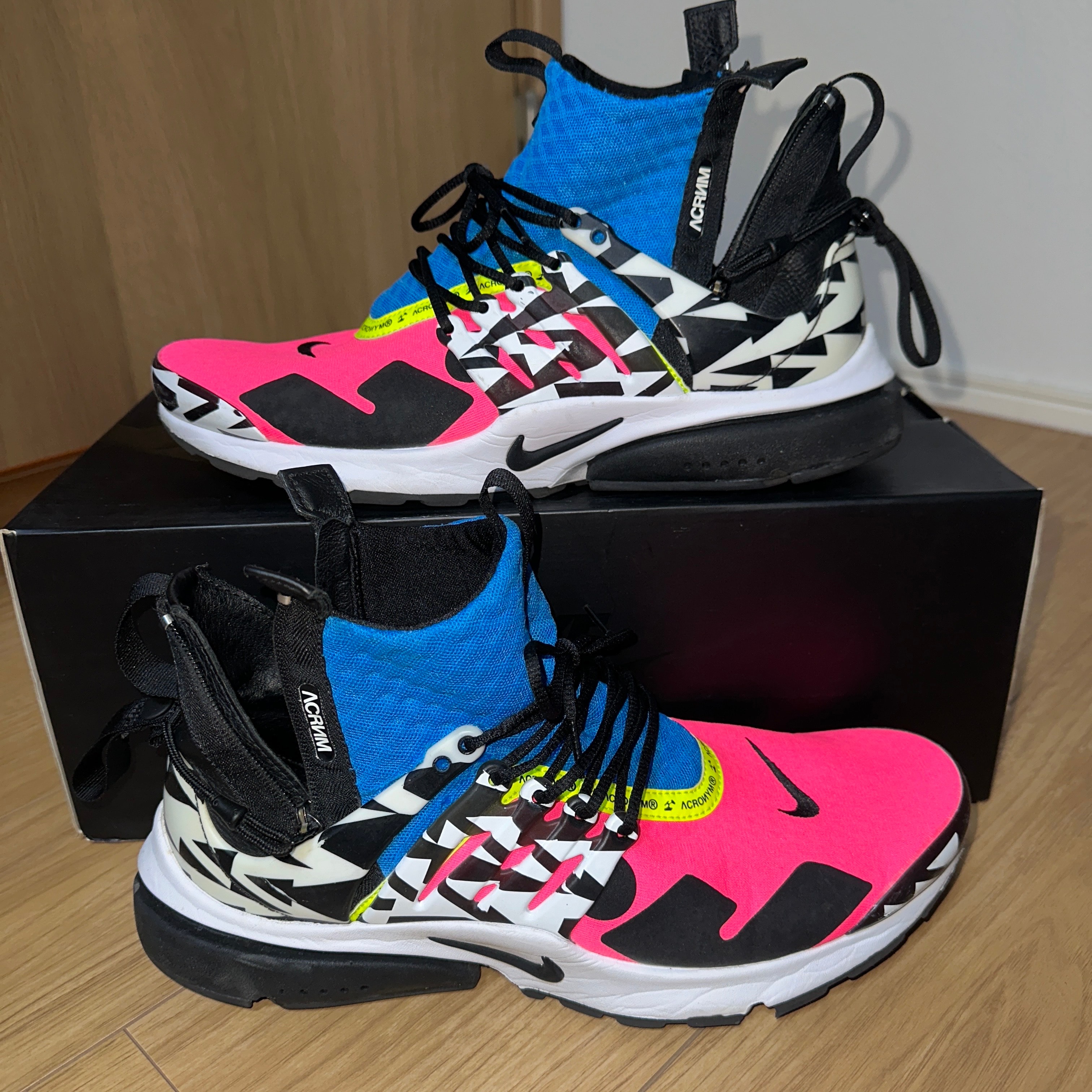 ACRONYM × Nike Air Presto Mid "Hyper Pink"