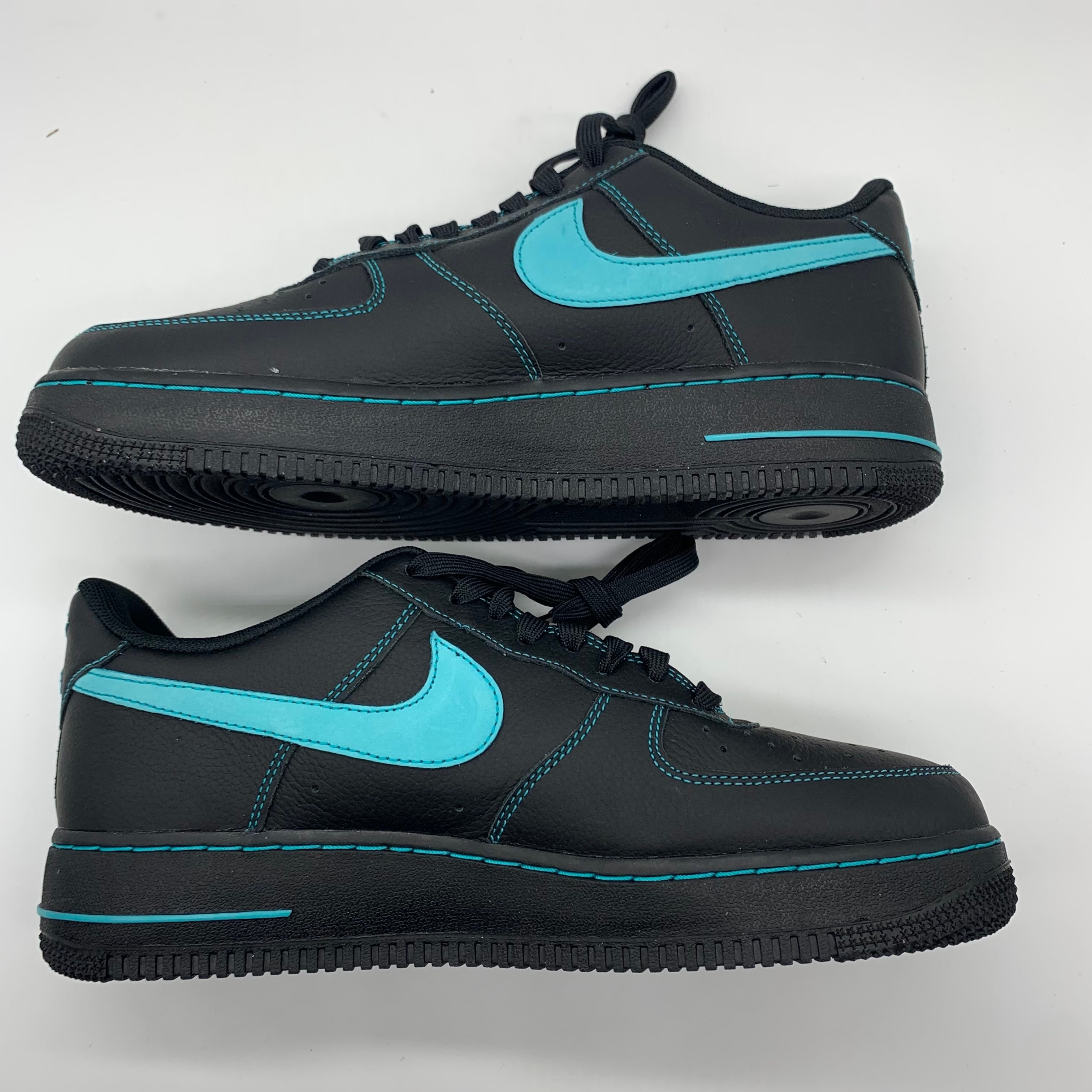 Nike Air Force 1 Low "Black Tiffany"
