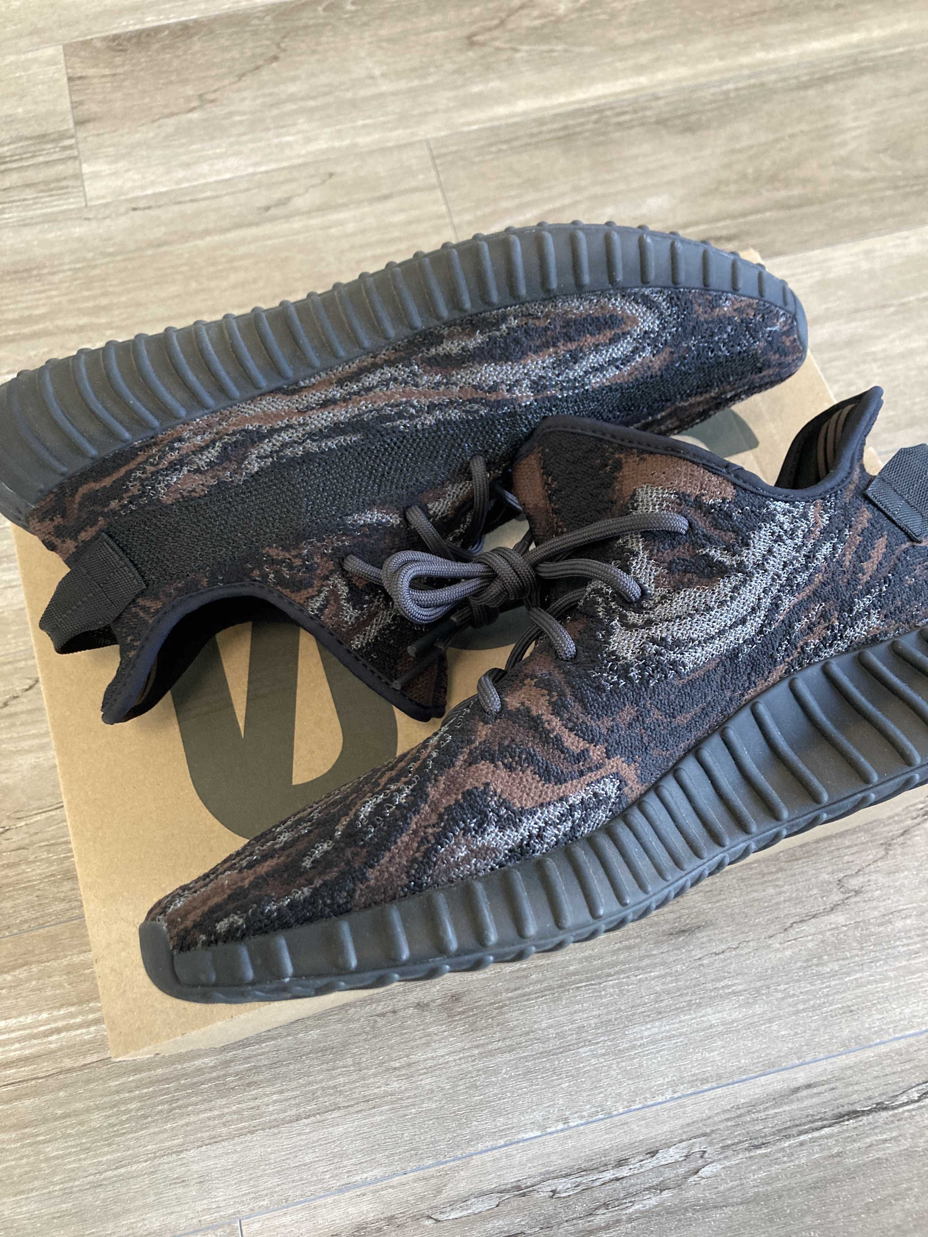 adidas YEEZY Boost 350 V2 "MX Rock"