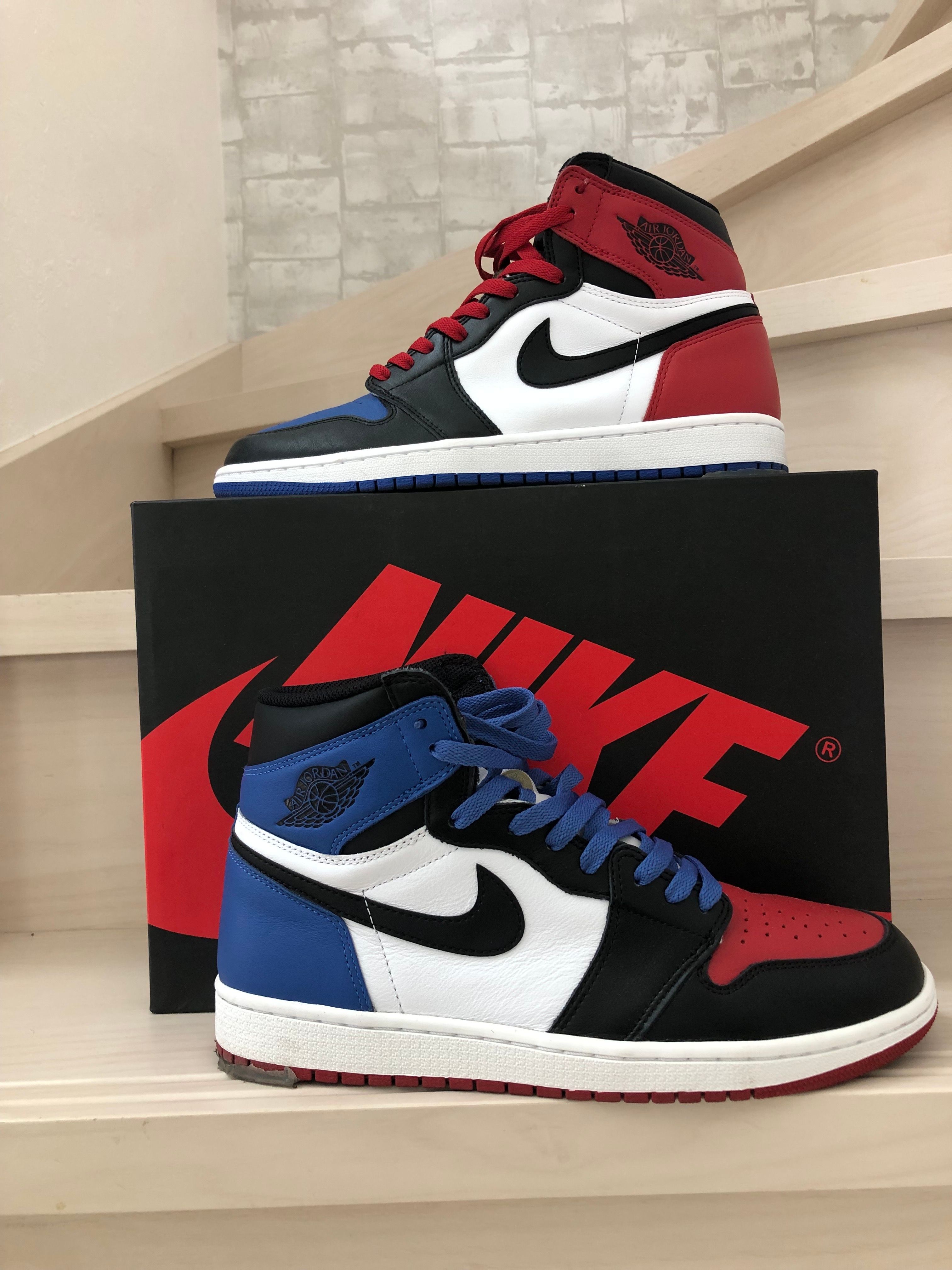 Nike Air Jordan 1 Retro High "Top 3"
