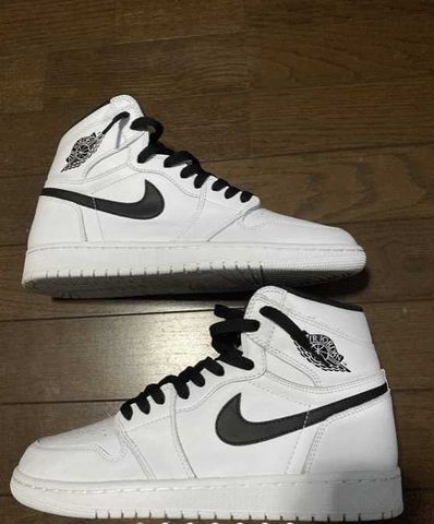 Nike Air Jordan 1 Retro High "Yin Yang White"