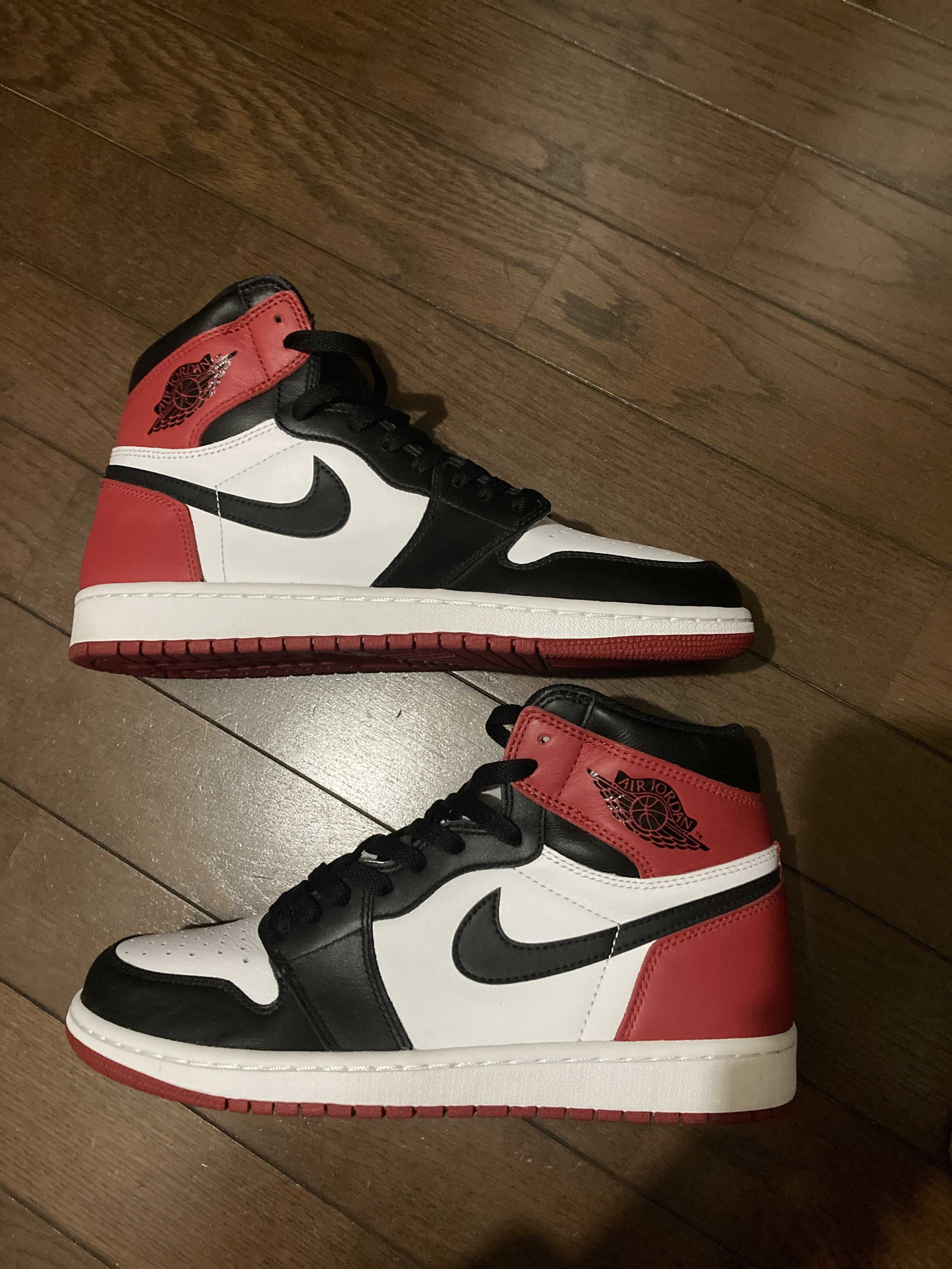 Nike Air Jordan 1 Retro High OG "Black Toe"(2016)