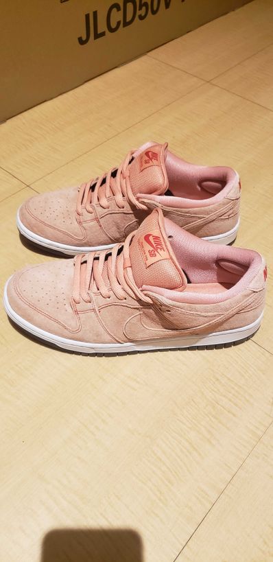 Nike SB Dunk Low "Pink Pig"
