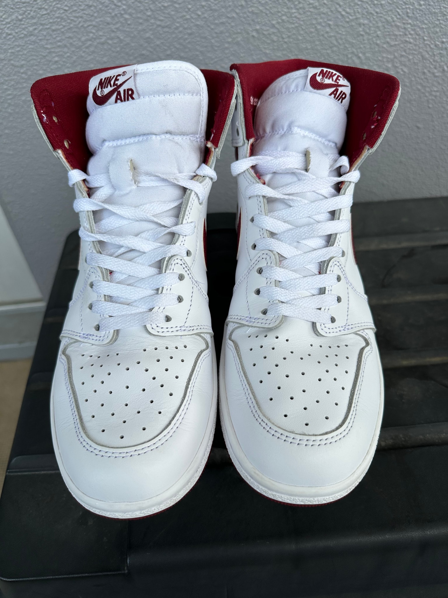 Nike Air Jordan 1 High '85 "Metallic Burgundy"