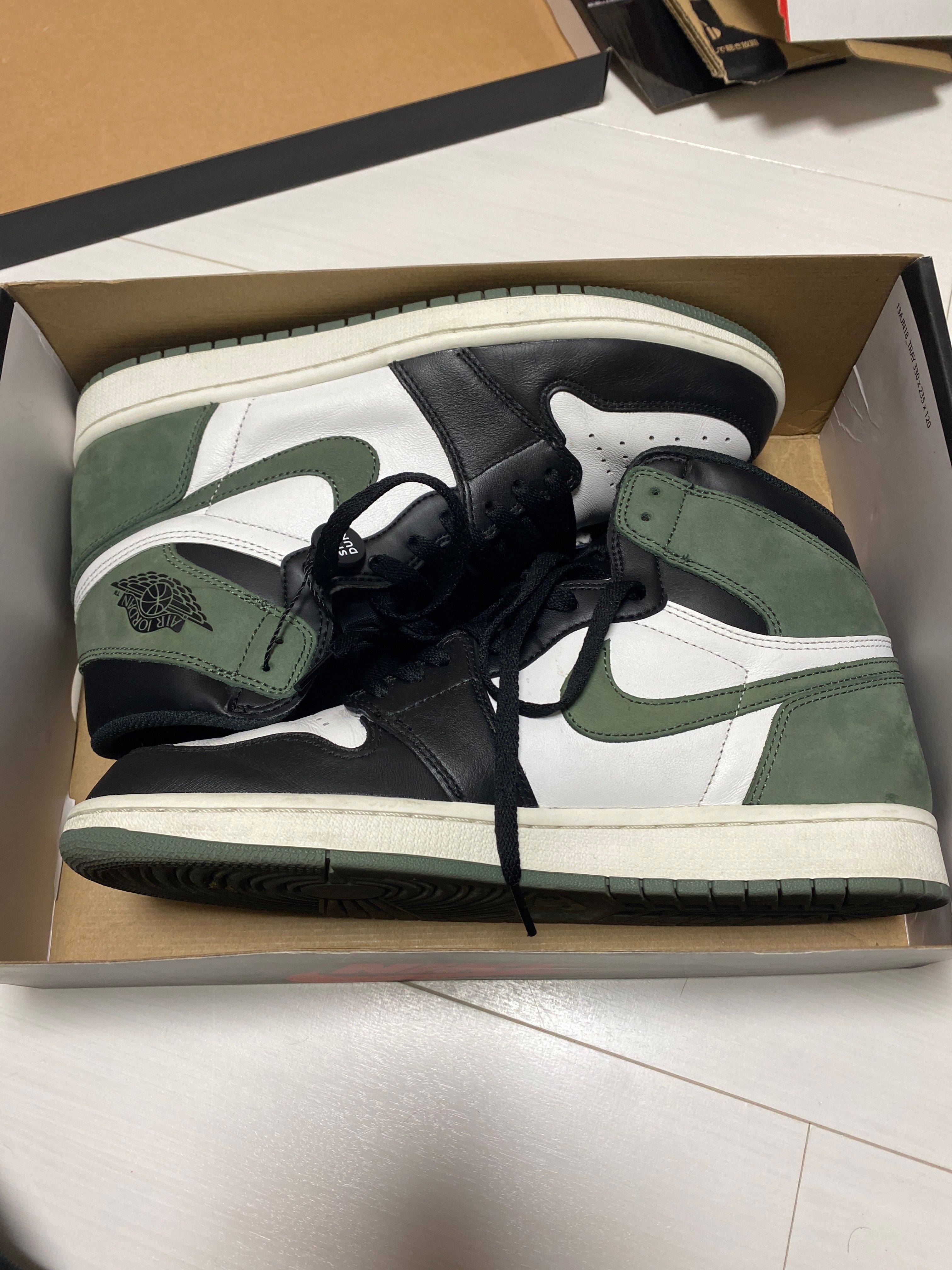 Nike Air Jordan 1 Retro High "Clay Green"
