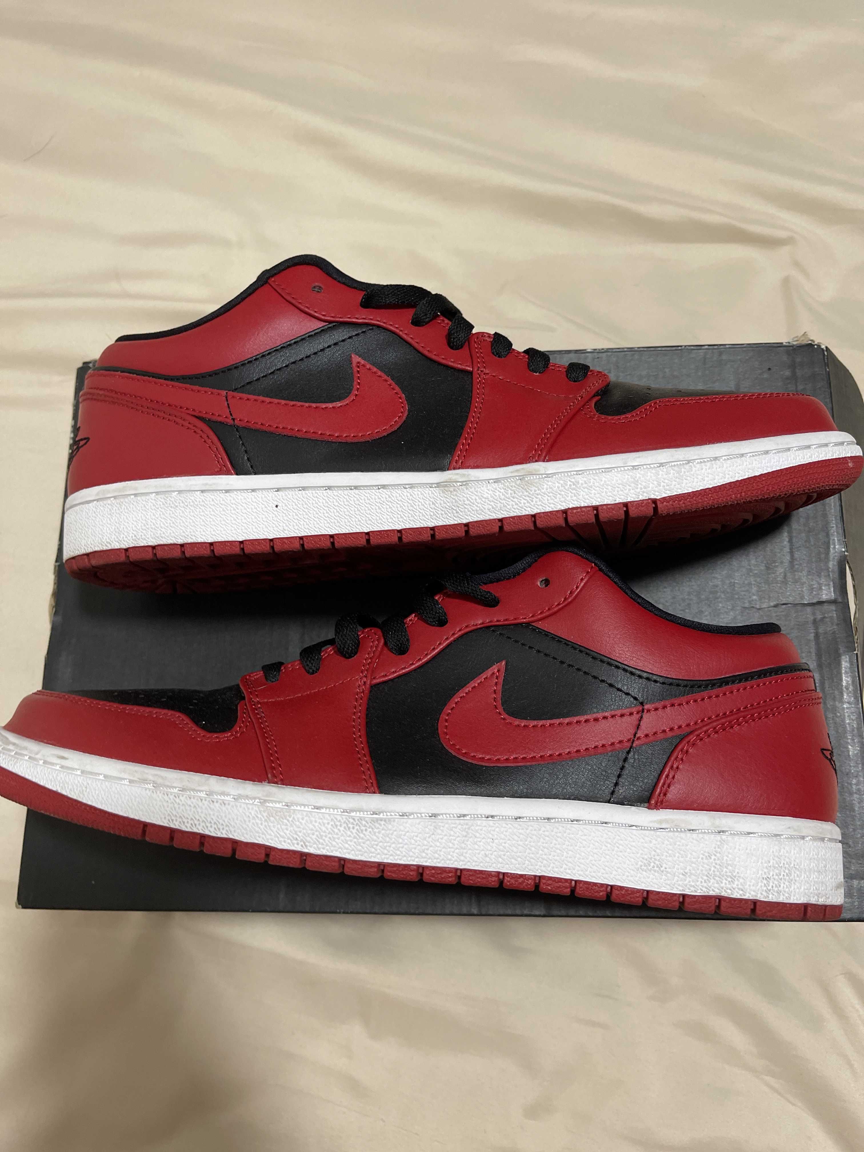 Nike Air Jordan 1 Low "Varsity Red"   