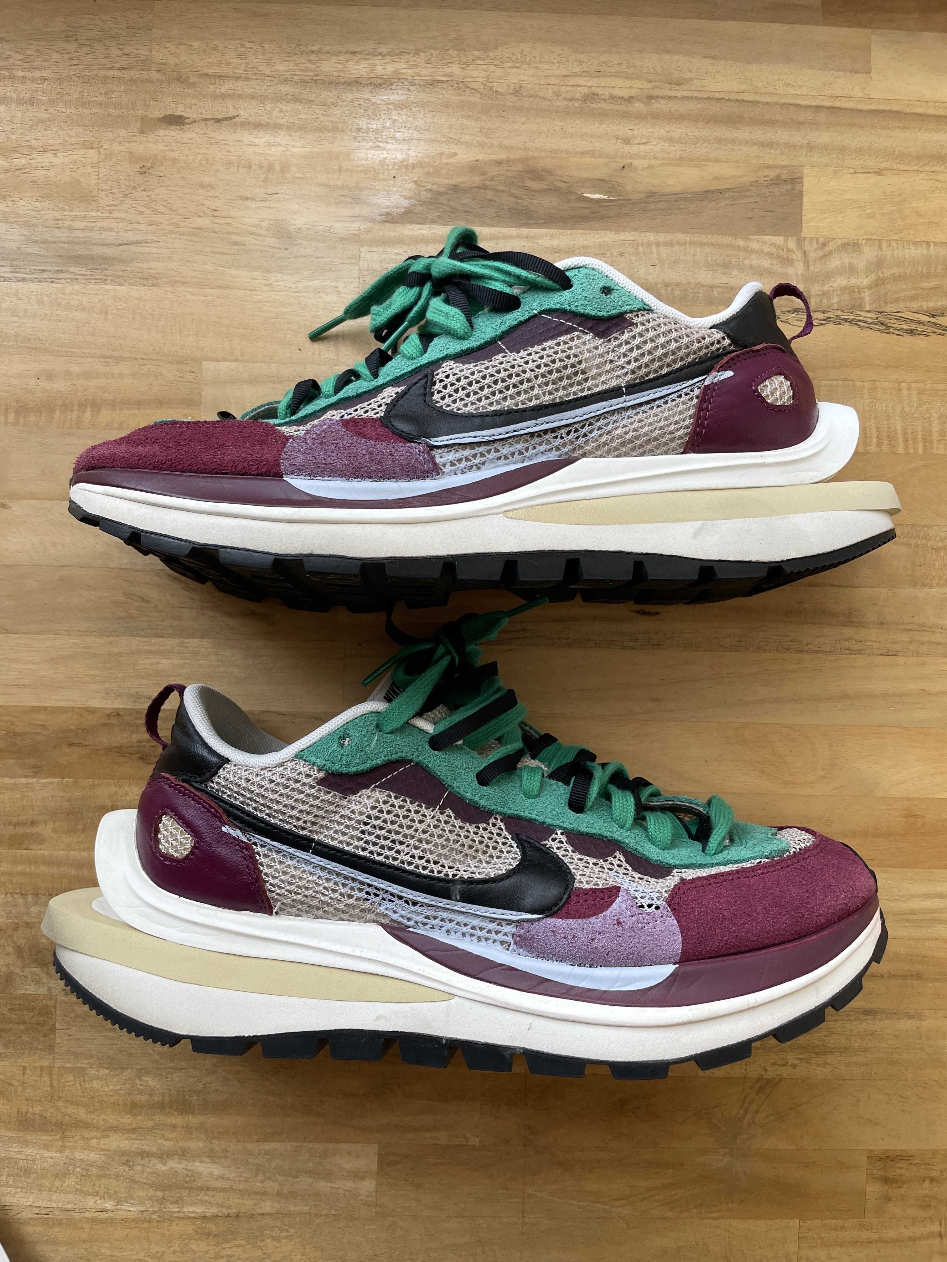 sacai × Nike Vapor Waffle "String/Red/Green"