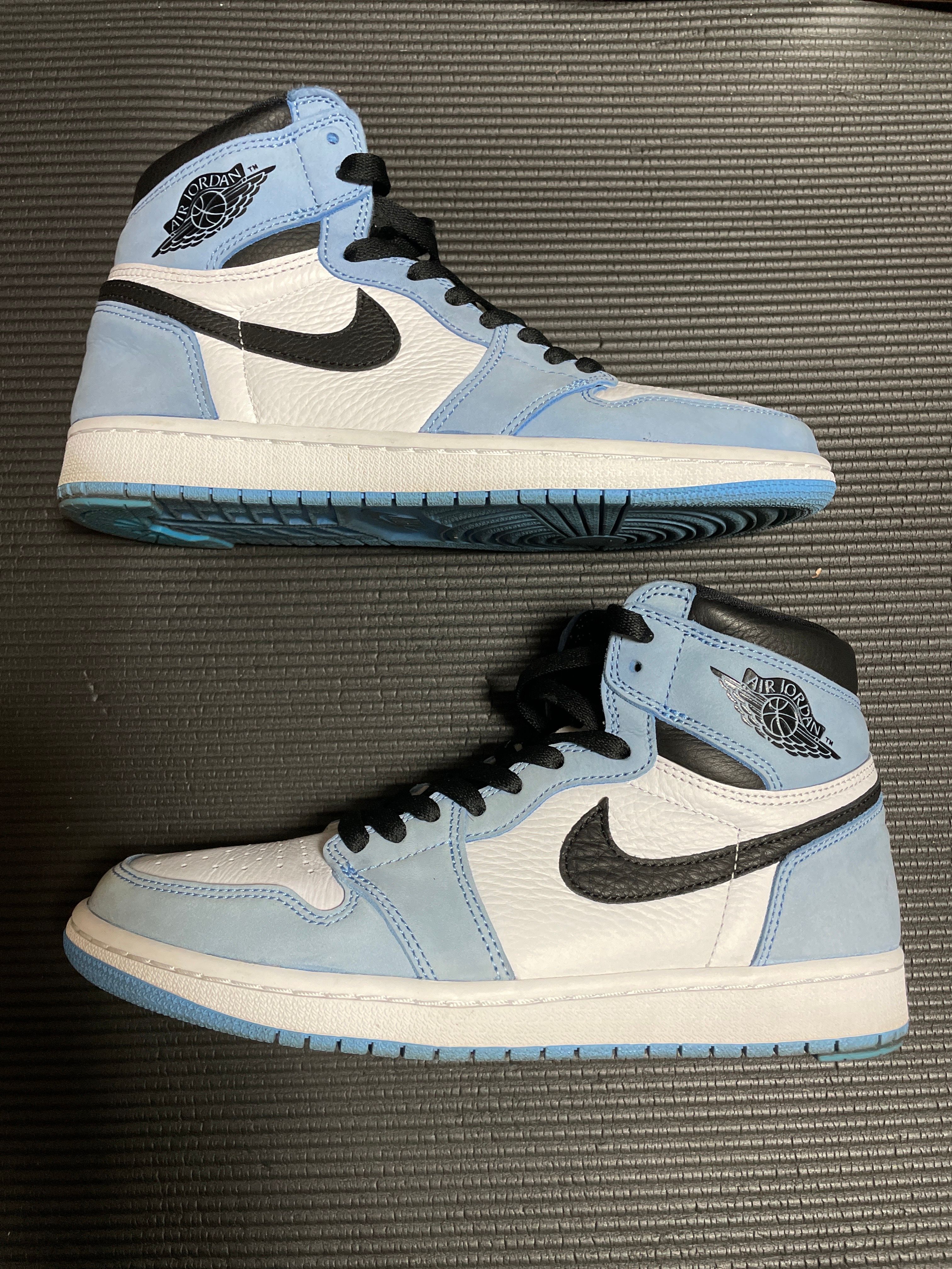Nike Air Jordan 1 High OG "University Blue"