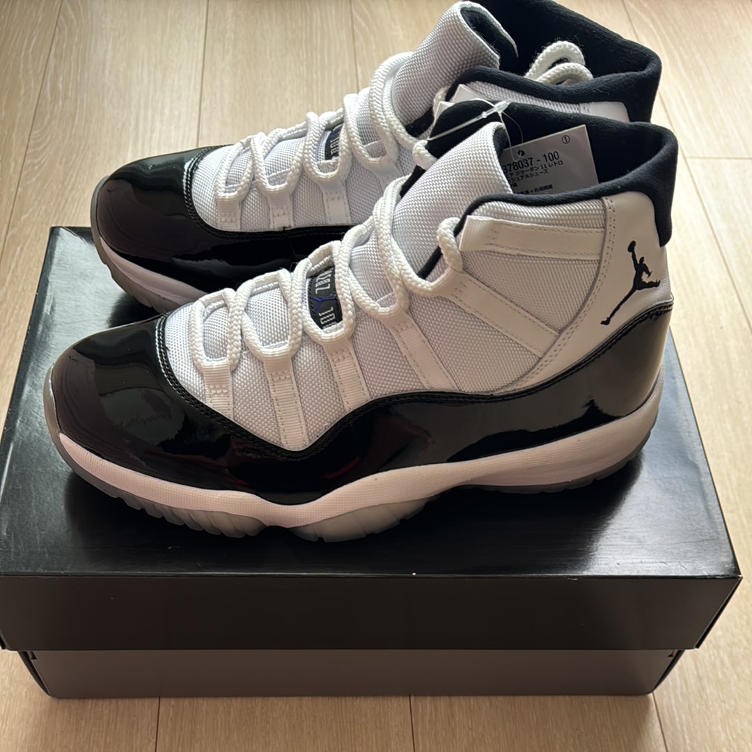 Air Jordan 11 ブラック/ホワイト エアジョーダン11(AJ11) 人気の新作/中古通販【スニーカーダンク】