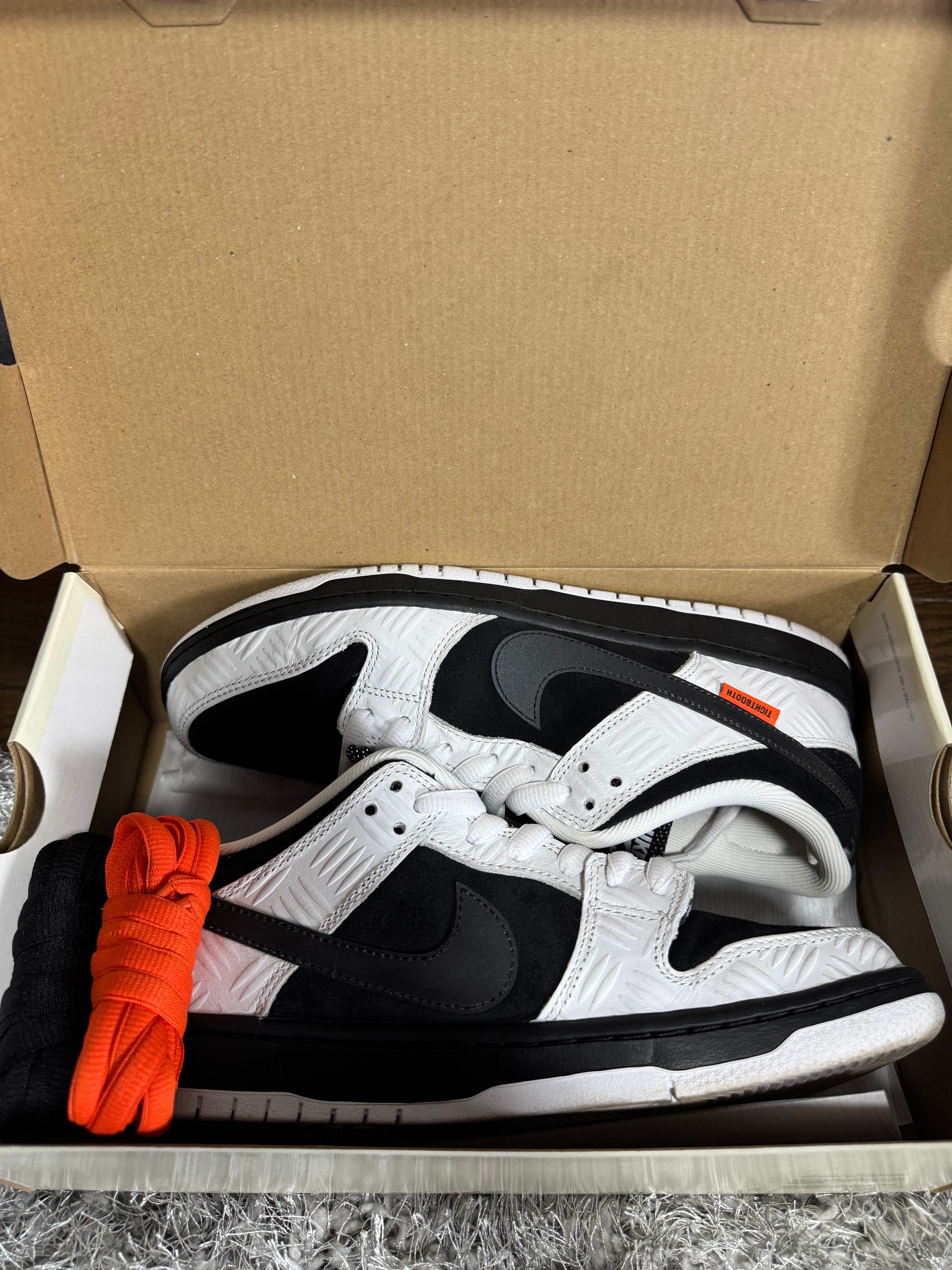 TIGHTBOOTH × Nike SB Dunk Low Pro QS "Black and White"