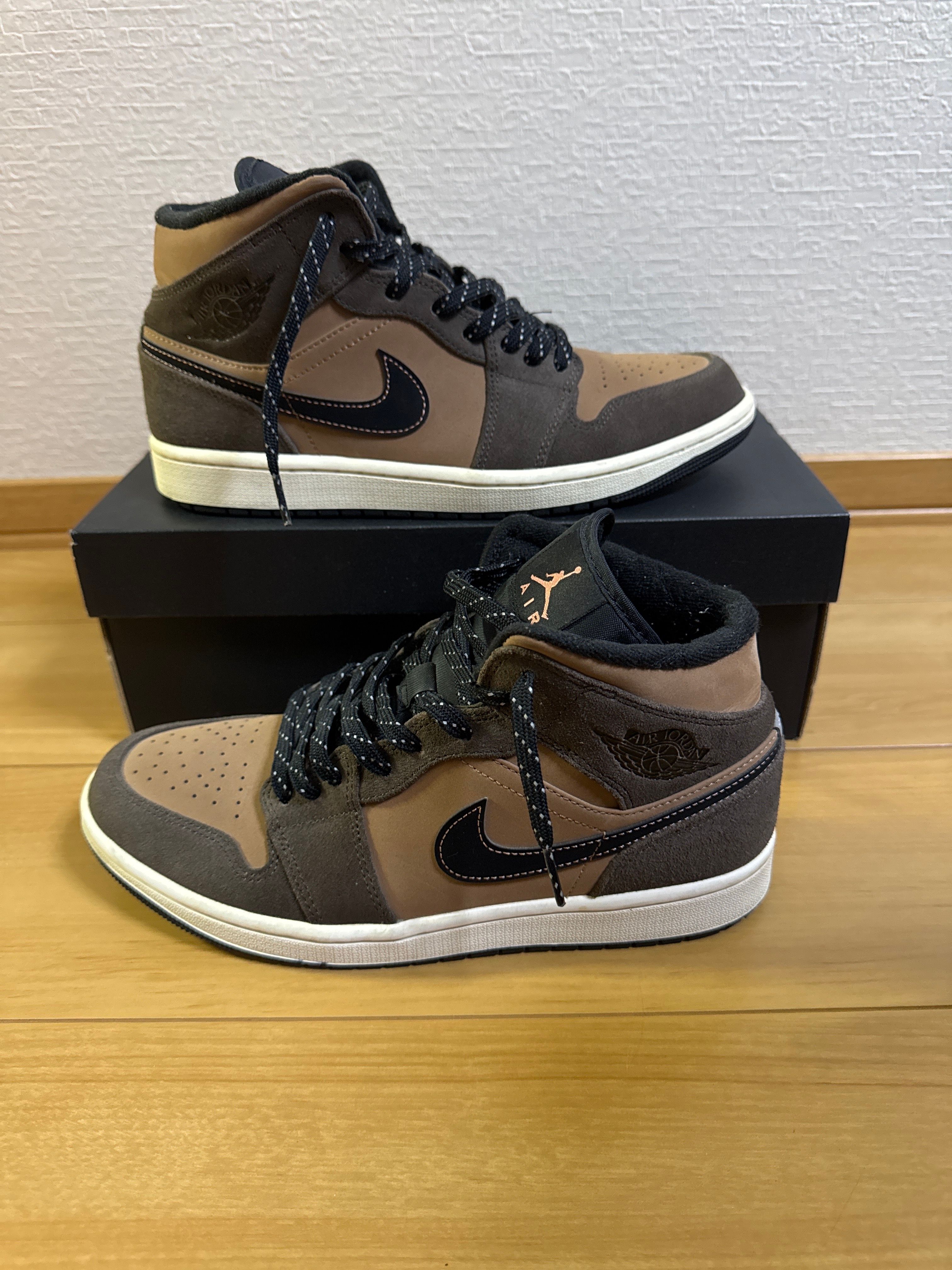 Nike Air Jordan 1 Mid SE "Dark Chocolate"