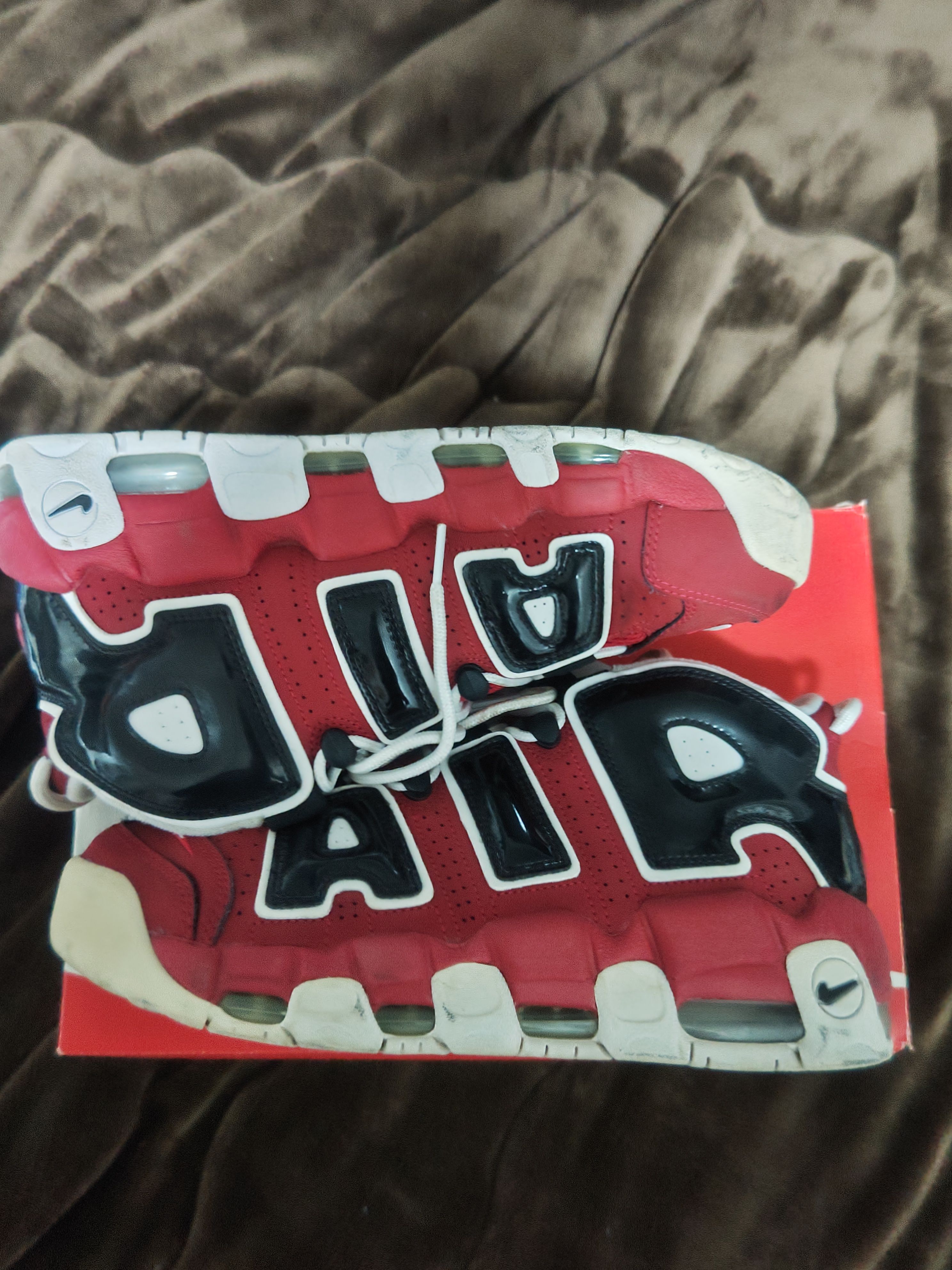 NIKE AIR MORE UPTEMPO ’96 "VARSITY RED/WHITE/BLACK"(2017)