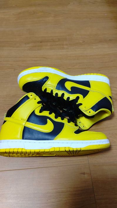 Nike Dunk High "Black/Varsity Maize"