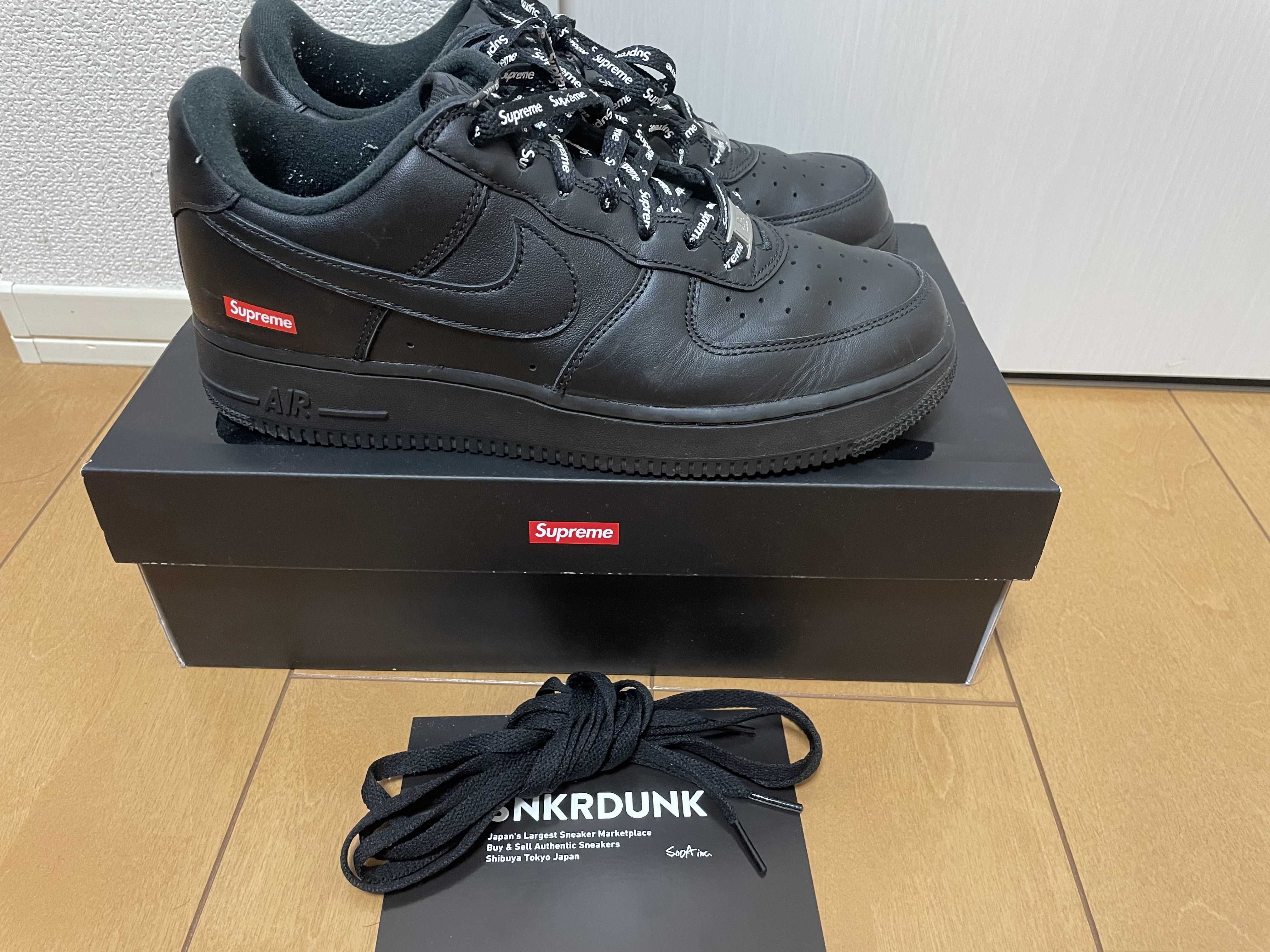Supreme × Nike Air Force 1 Low "Black"