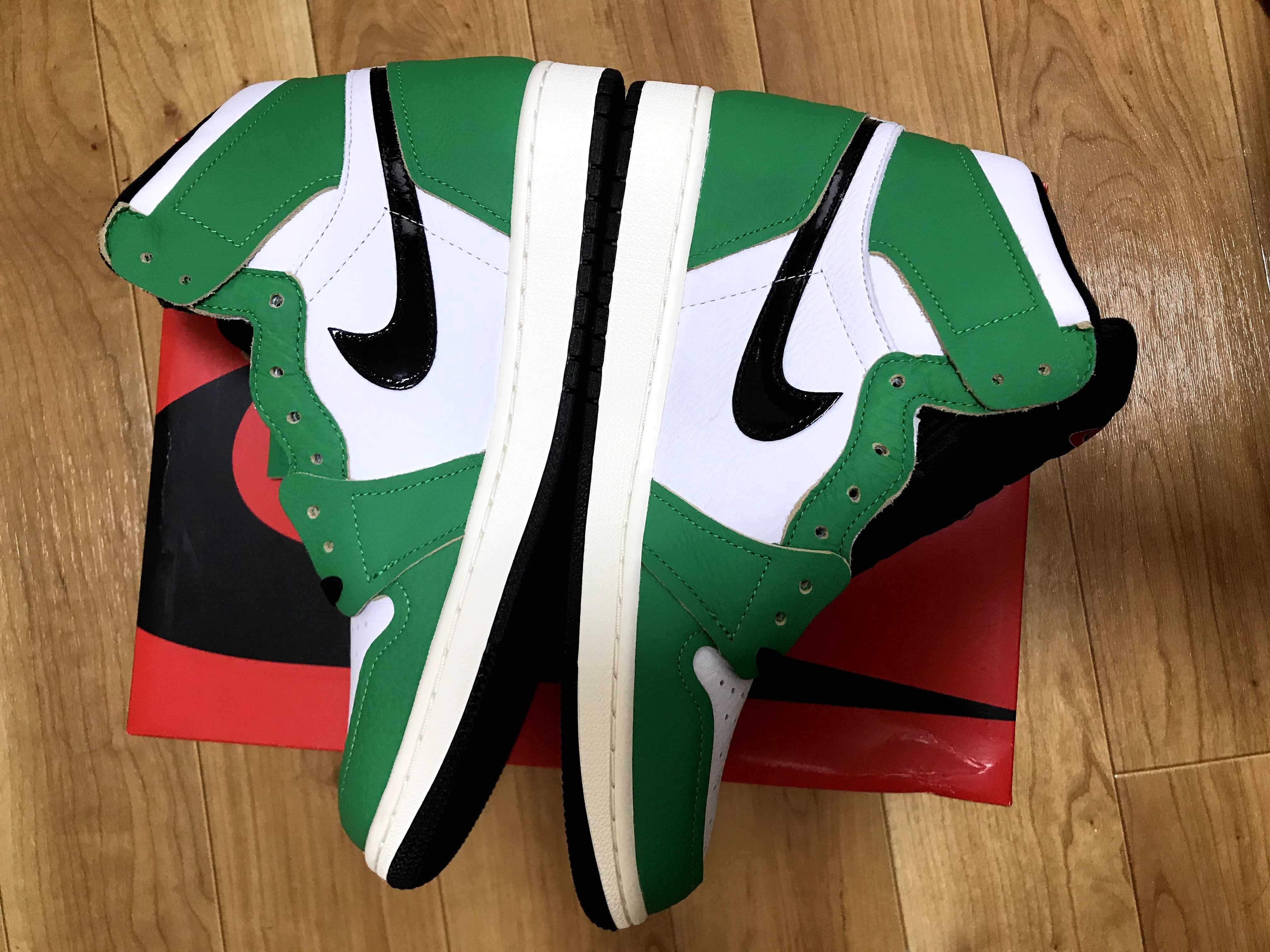 Nike Women's Air Jordan 1 High OG "Lucky Green/White-Sail-Black"