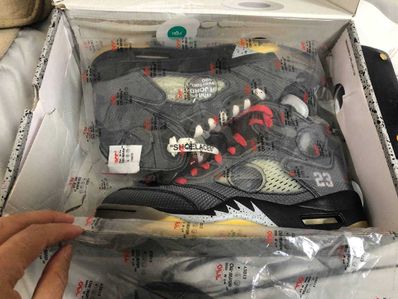 Off-White × Nike Air Jordan 5 "Black/Muslin/Fire Red"