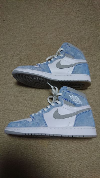 Nike Air Jordan 1 High OG "Hyper Royal"