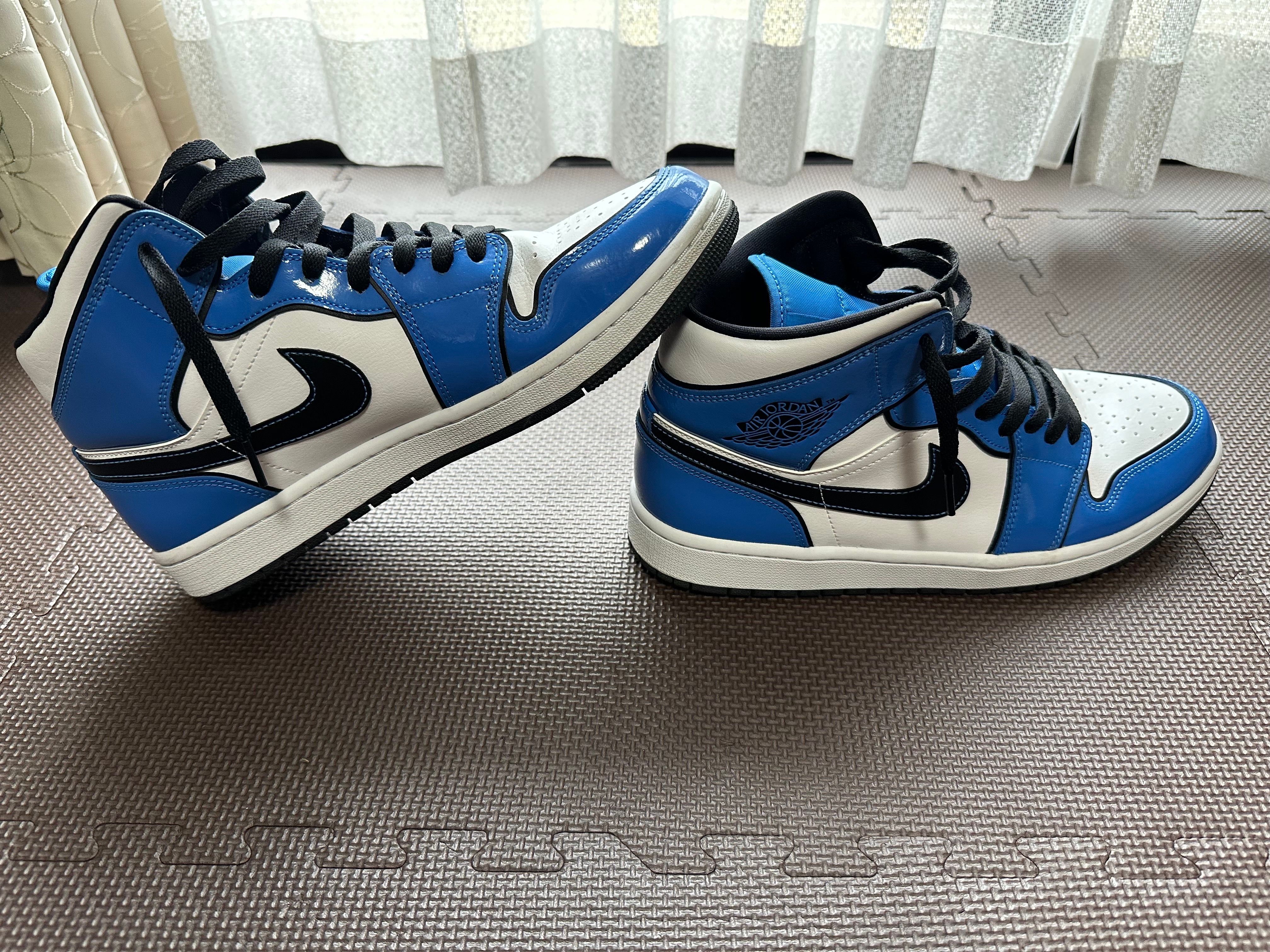 Nike Air Jordan 1 Mid SE "Signal Blue"